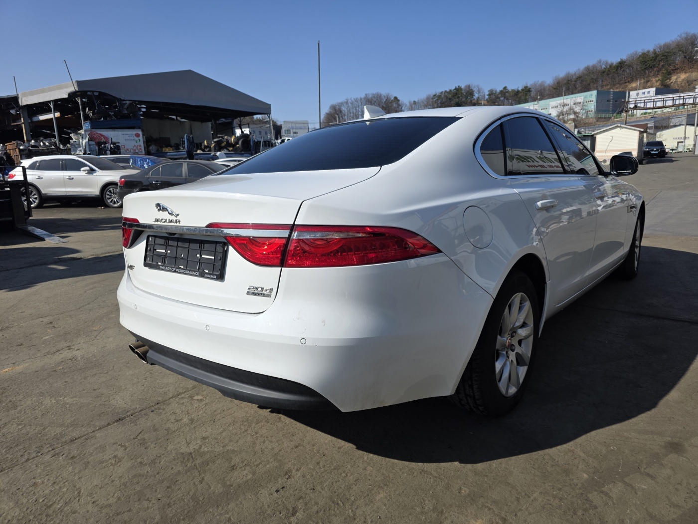 2017 Jaguar XF X260