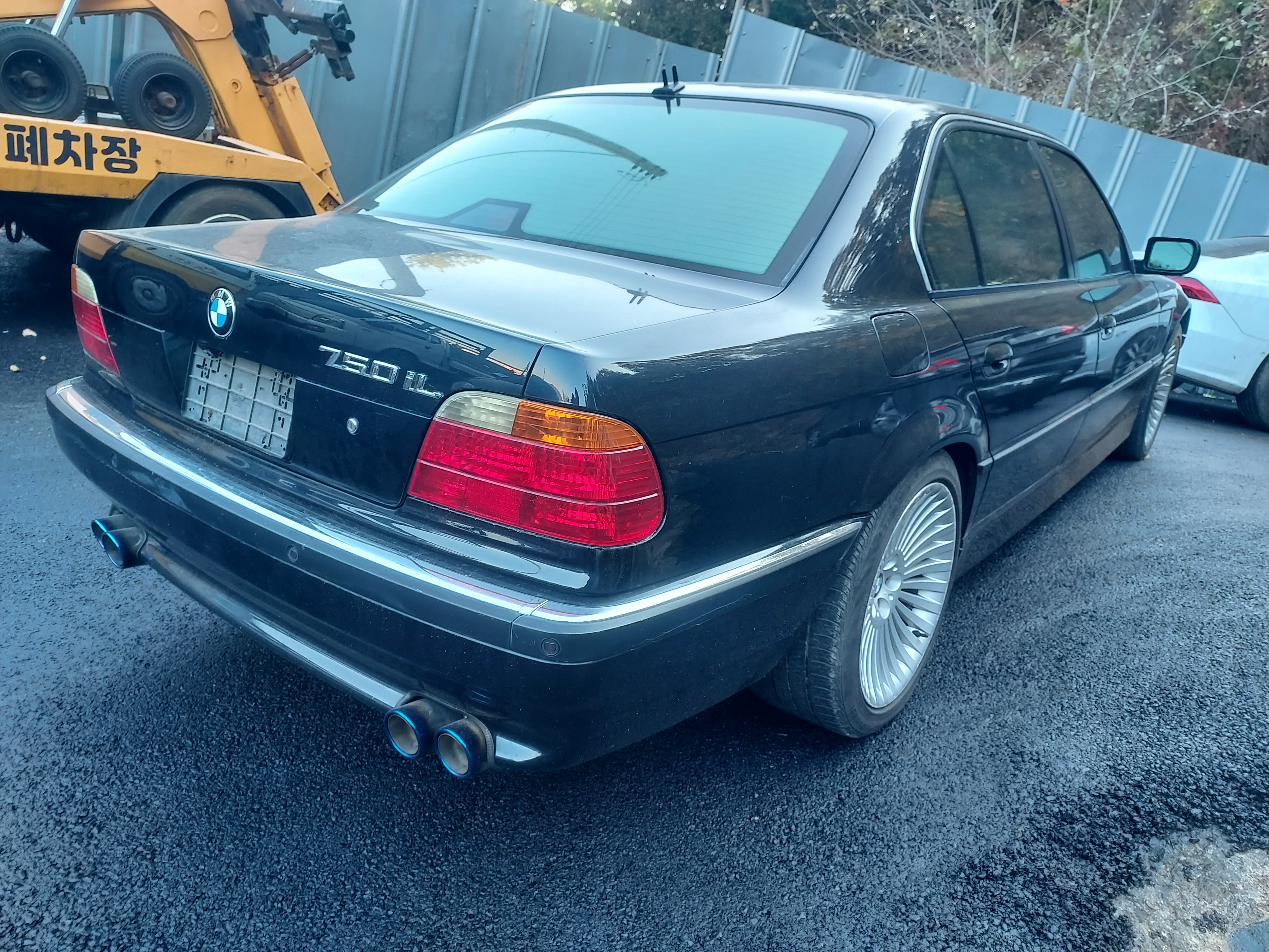 2001 BMW BMW