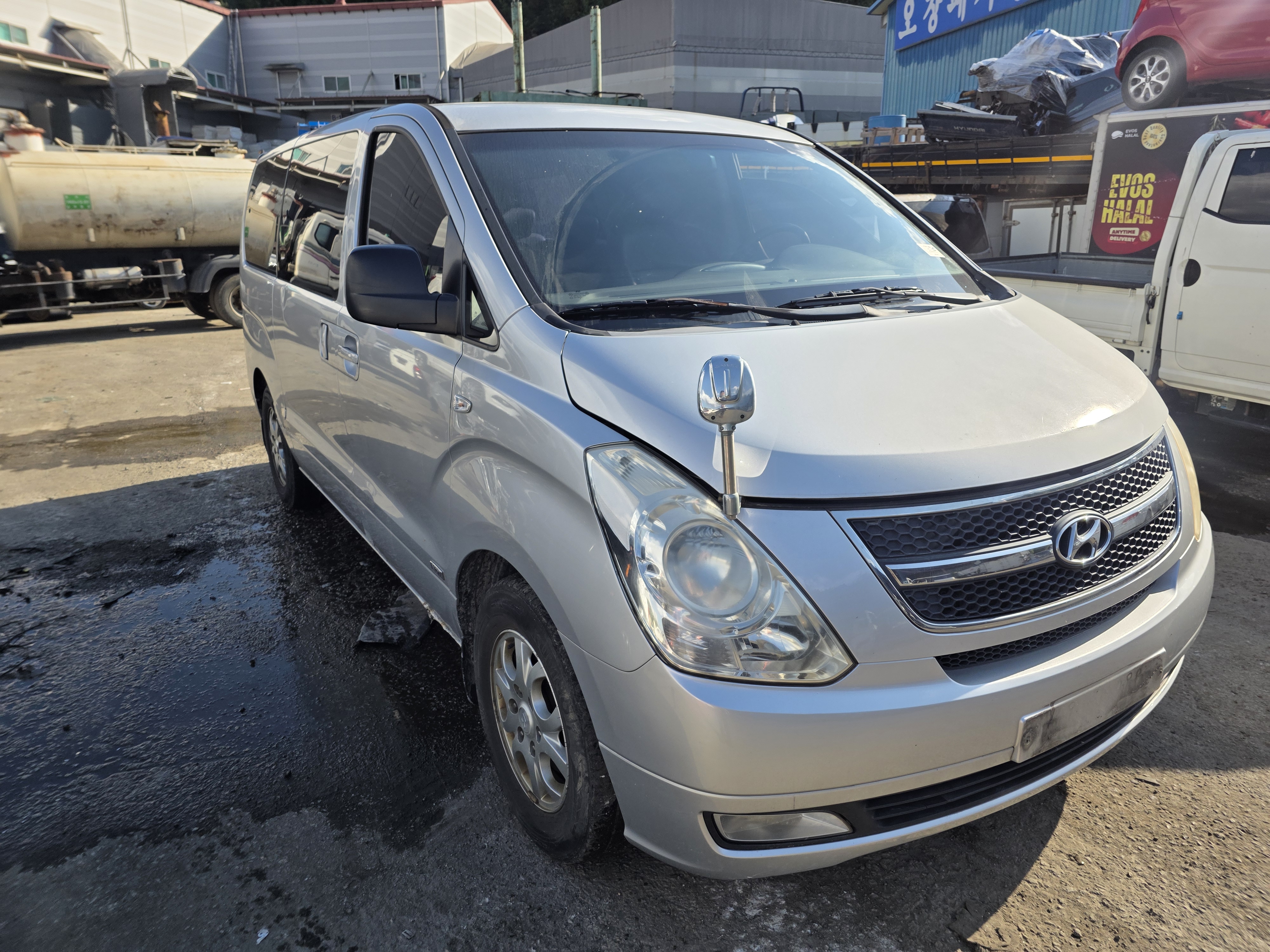 2008 Hyundai Grand Starex