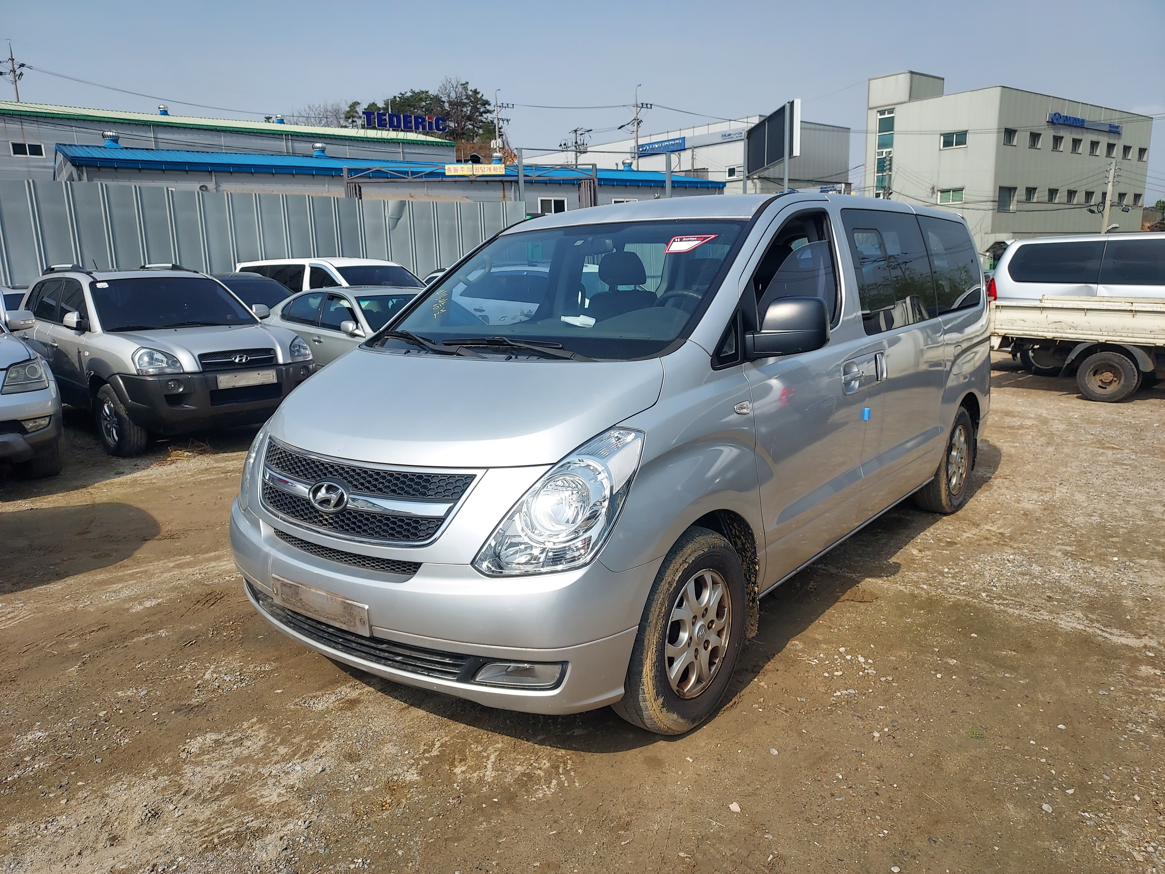 2010 Hyundai Grand Starex