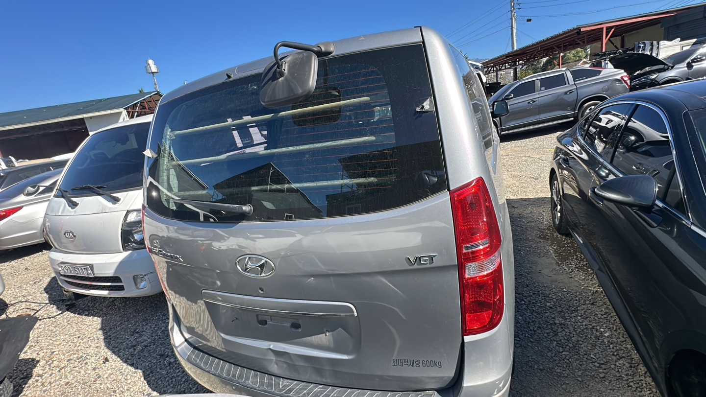 2016 Hyundai Grand Starex