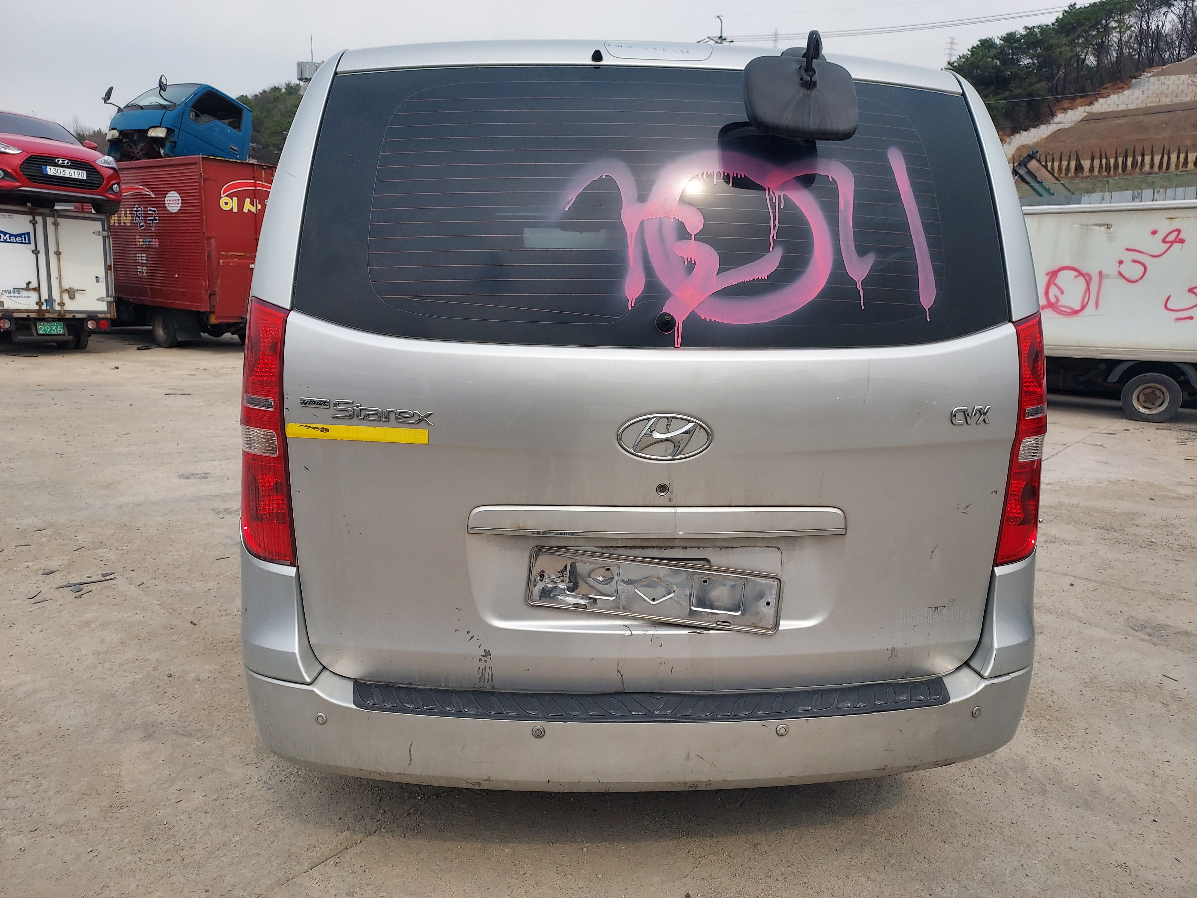 2010 Hyundai Grand Starex