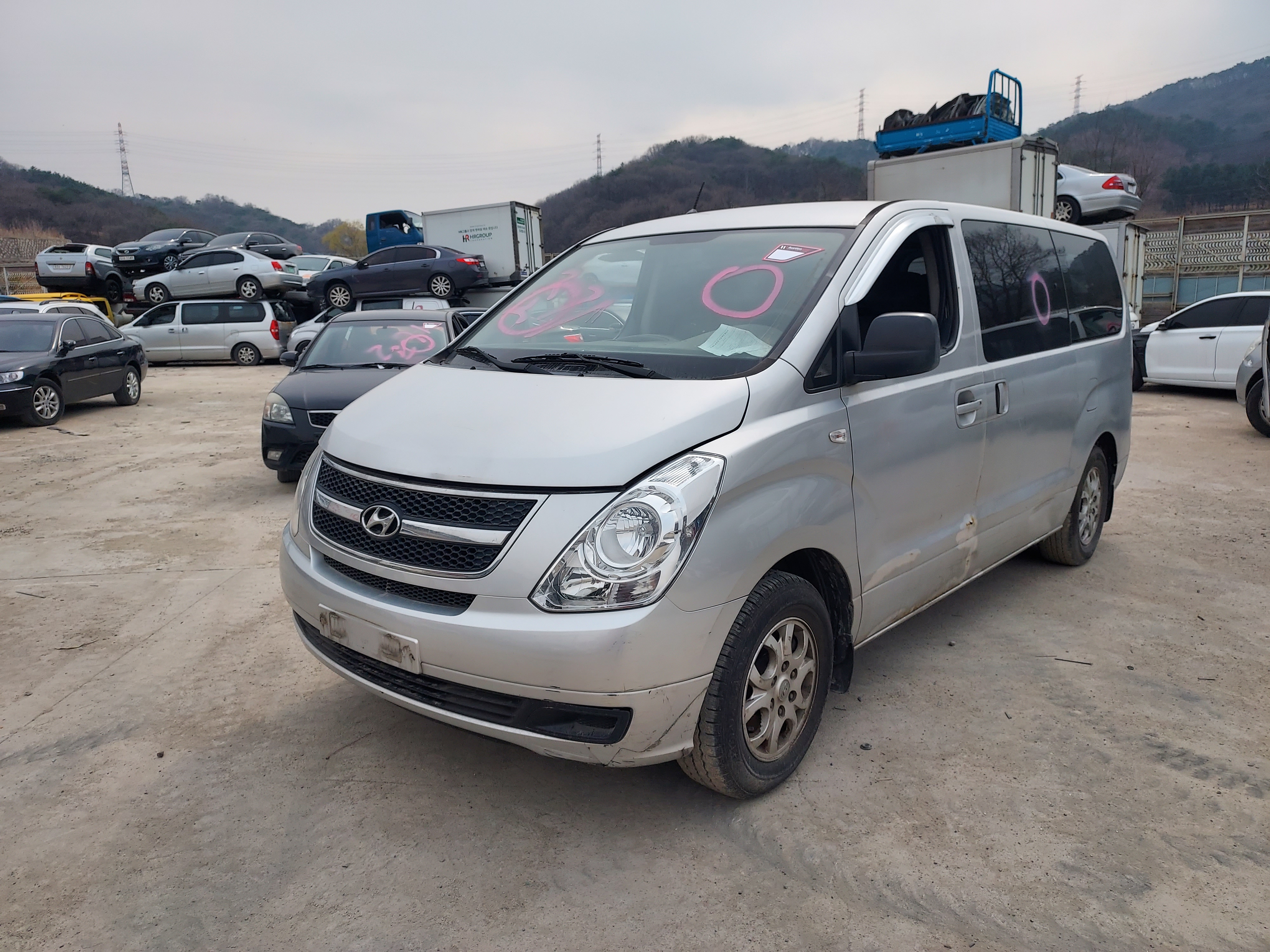 2010 Hyundai Grand Starex