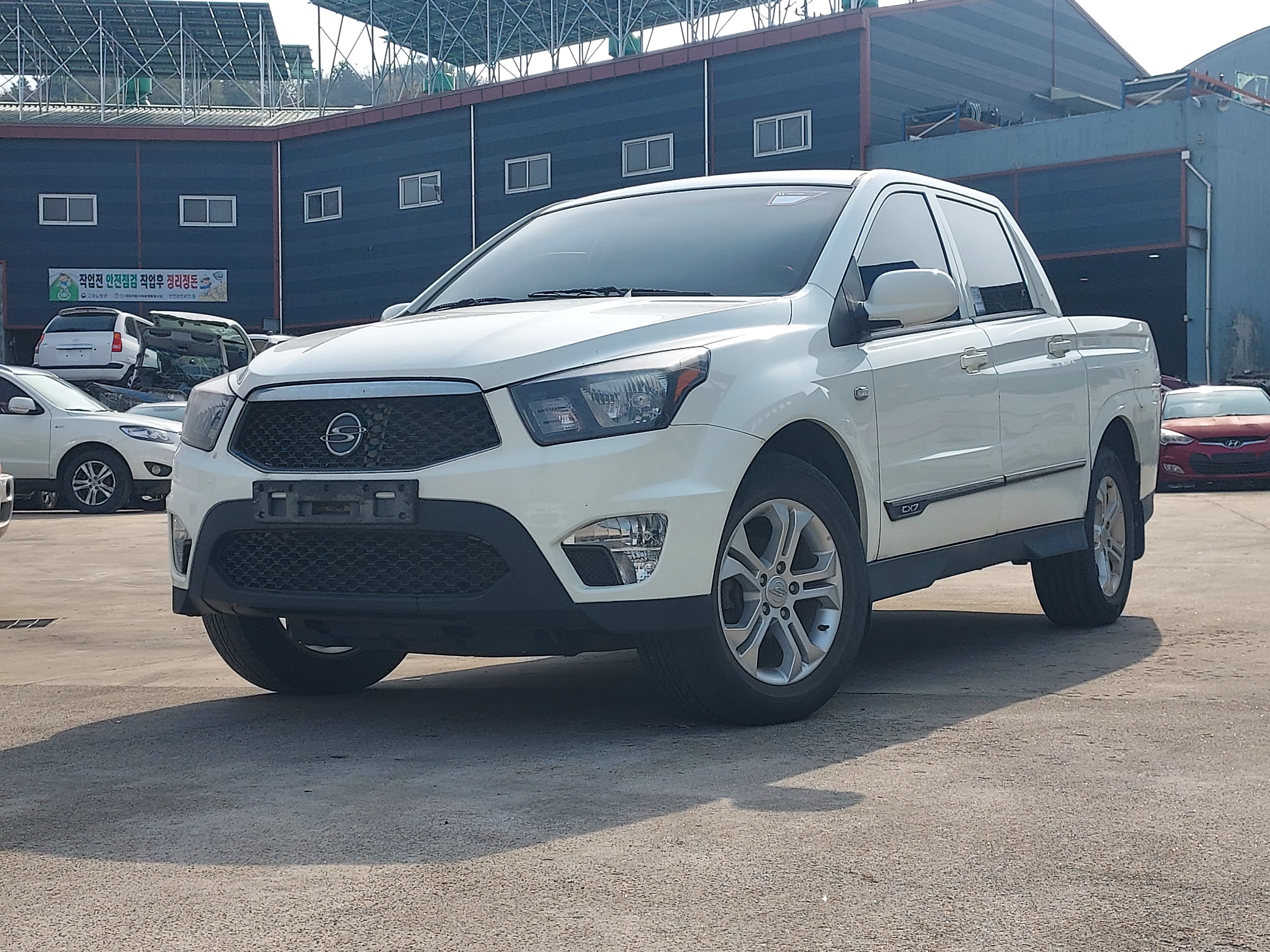 2013 KGM (Ssangyong) Korando Sports