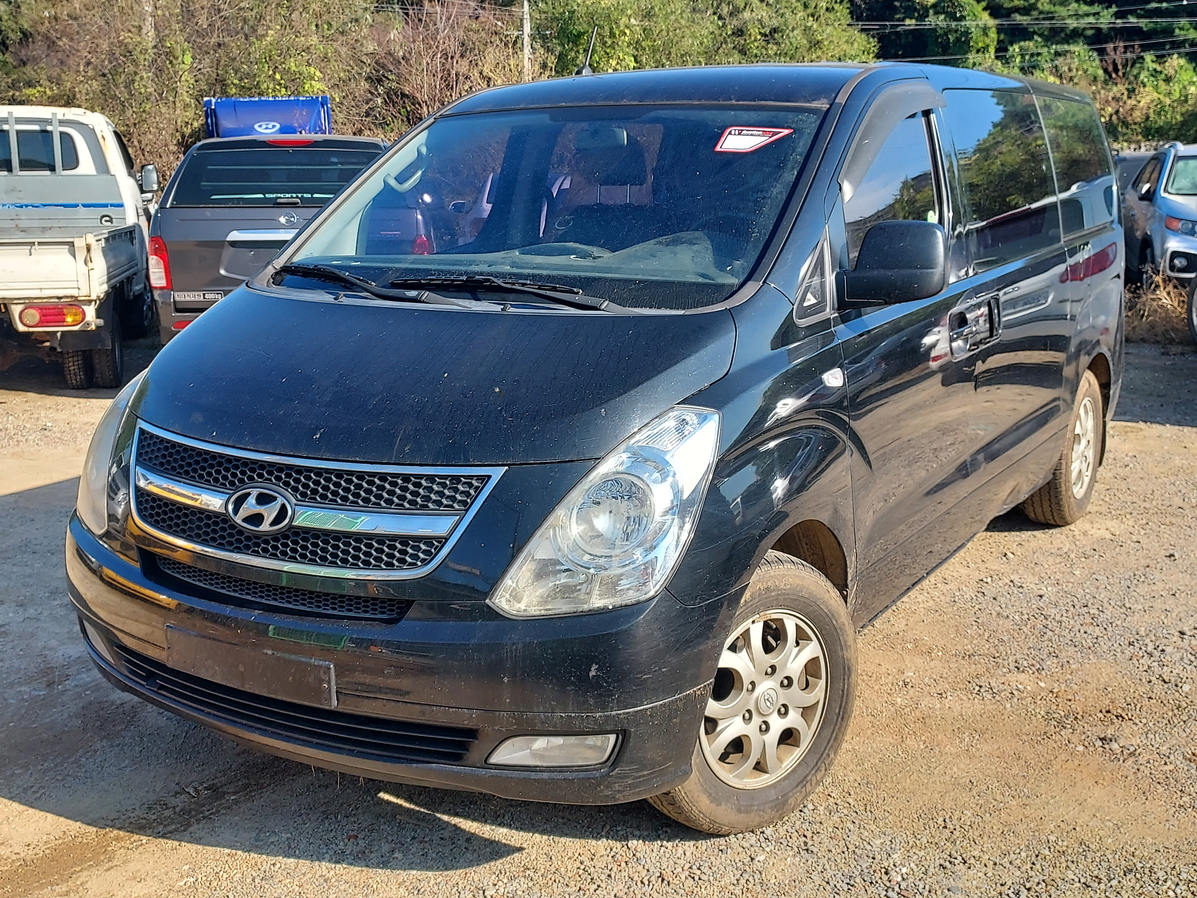 2011 Hyundai Grand Starex
