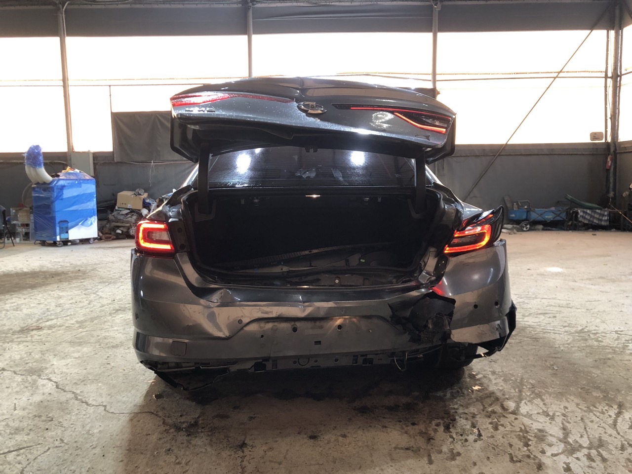 2017 Renault The New SM6
