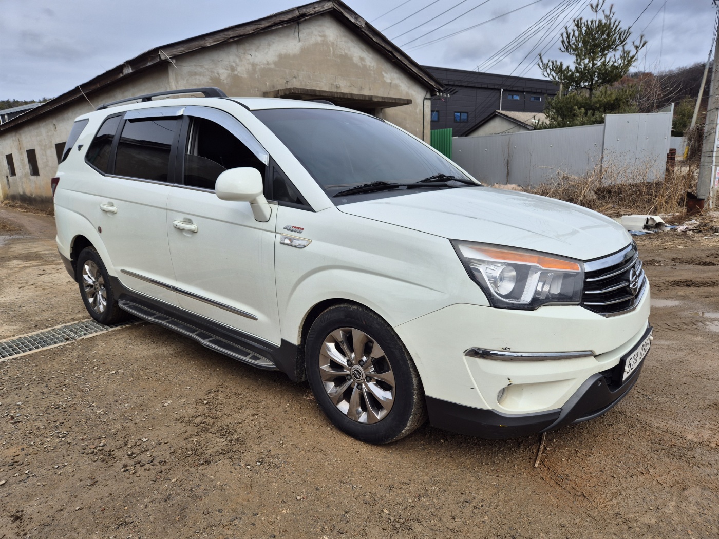 2016 KGM (Ssangyong) Korando Turismo