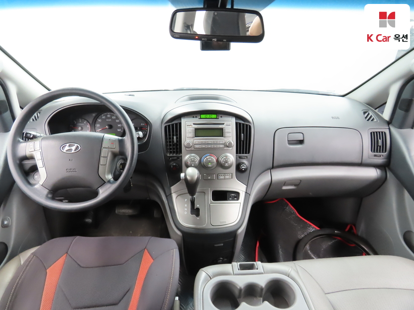 2015 Hyundai Grand Starex