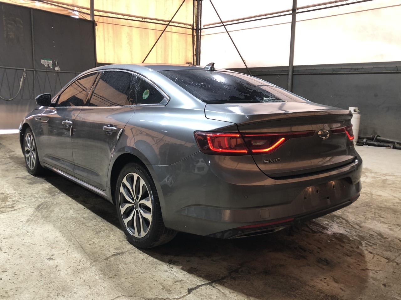 2017 Renault The New SM6