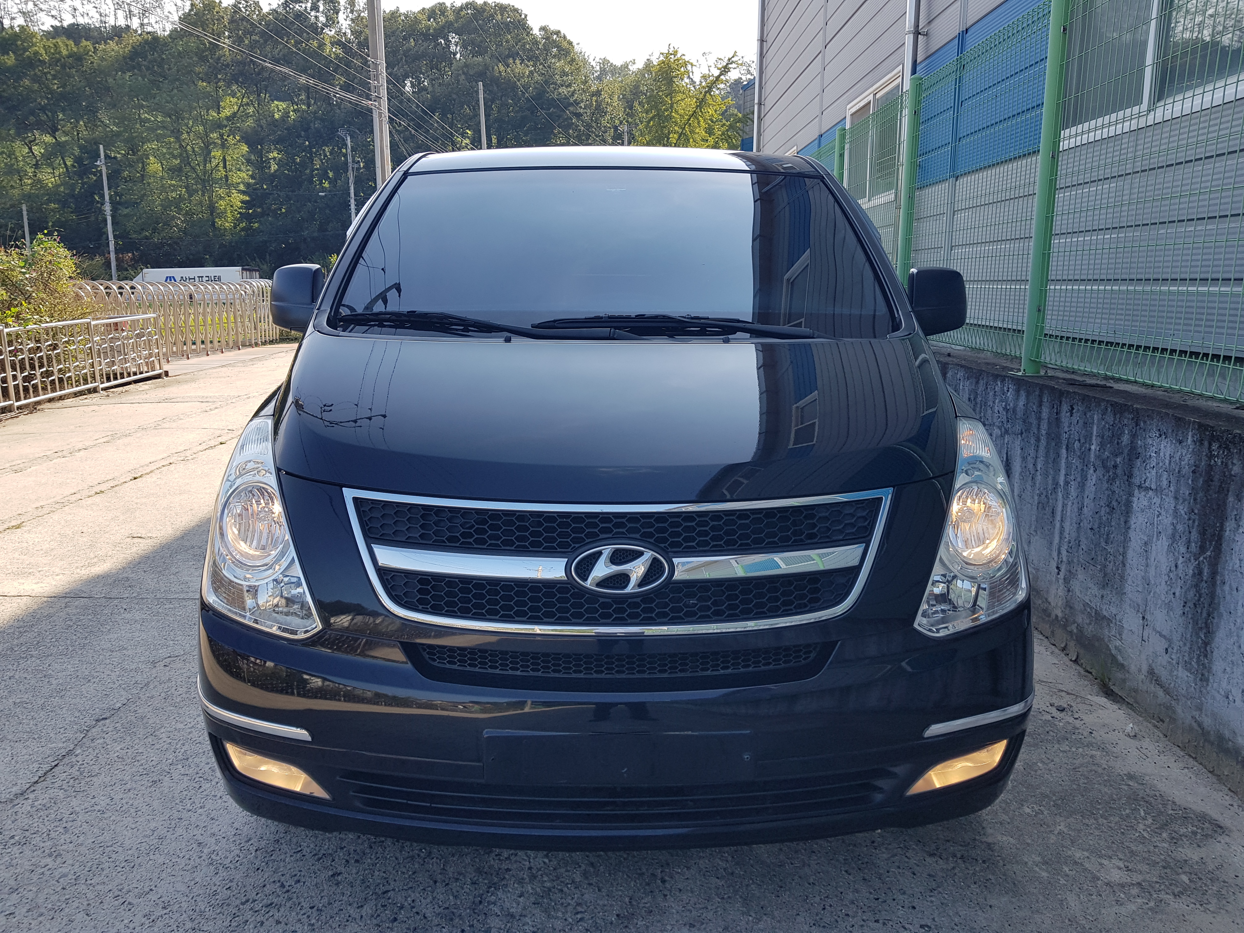2010 Hyundai Grand Starex