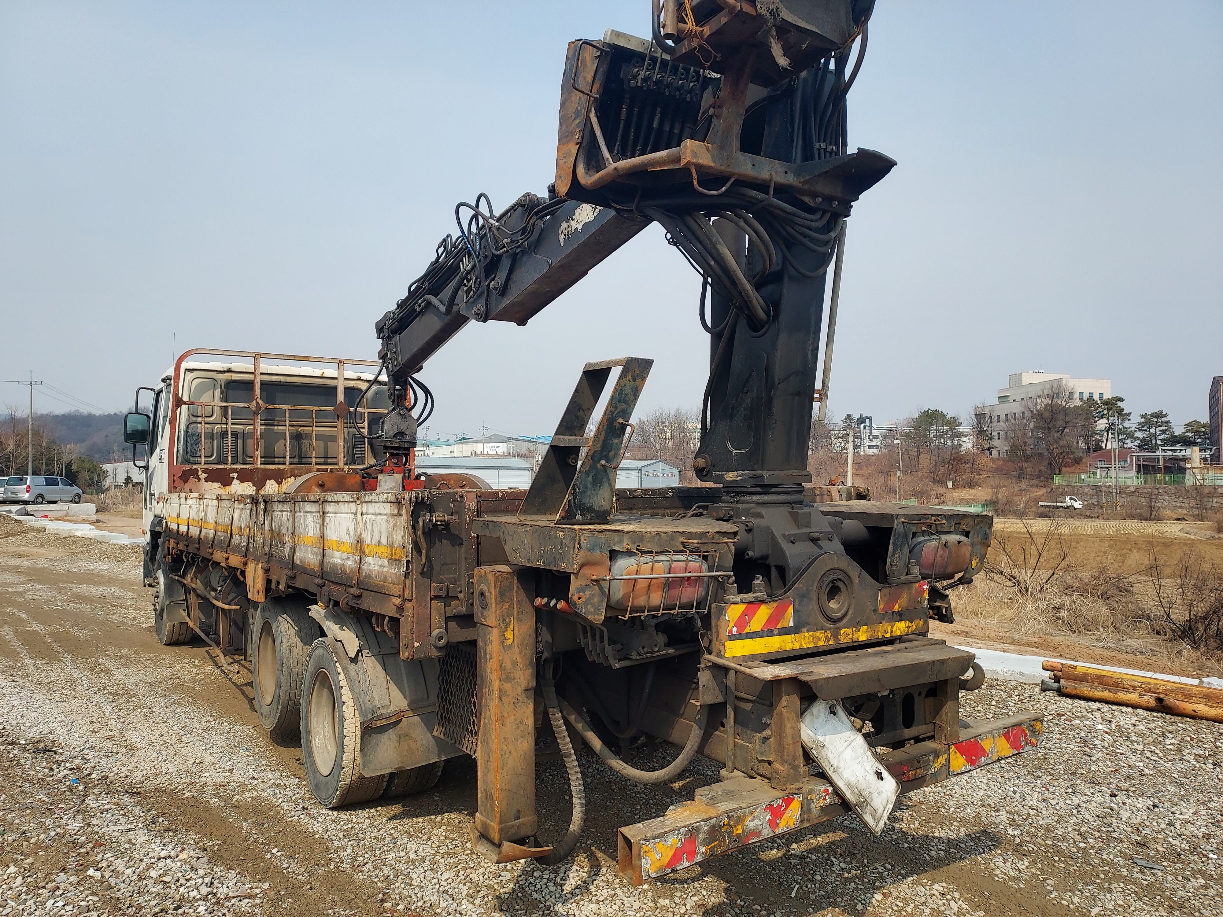 2007 Chevrolet 5T CAGO TRUCK