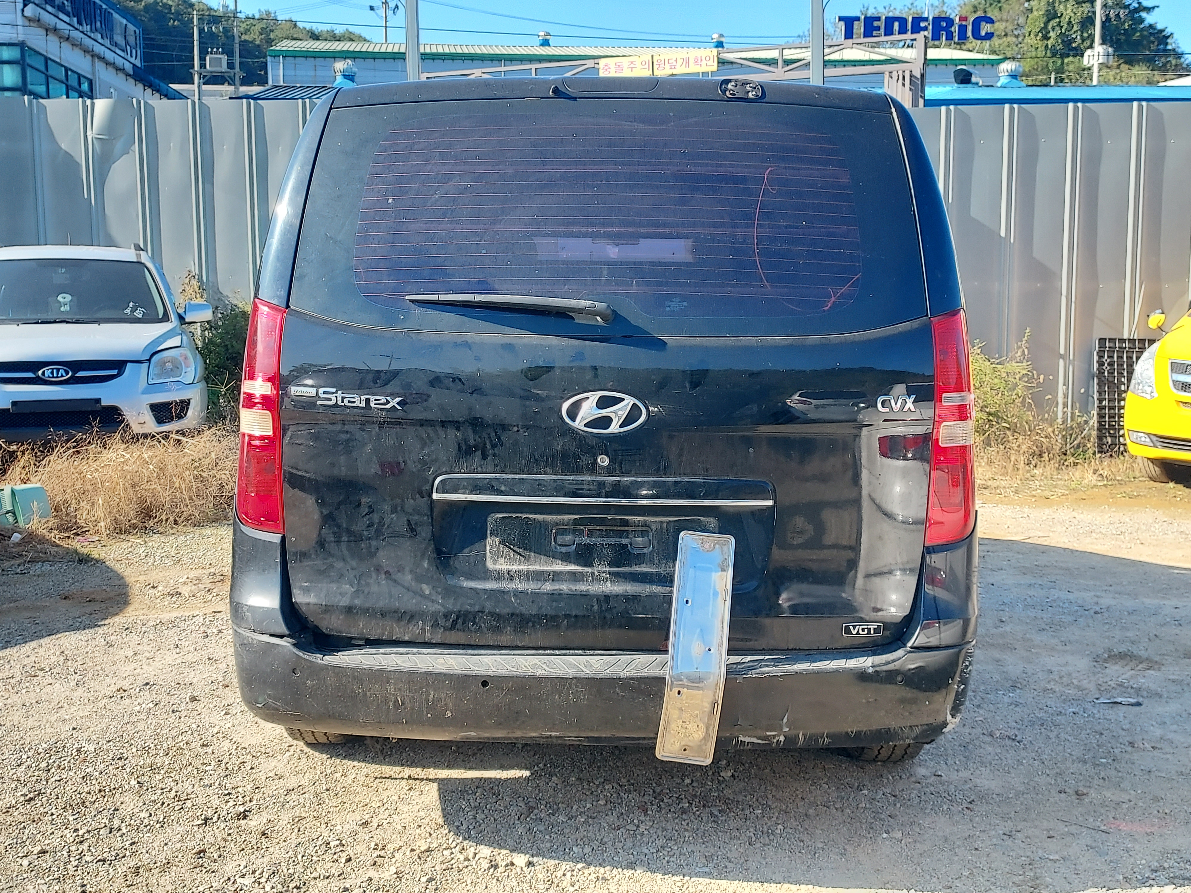 2011 Hyundai Grand Starex