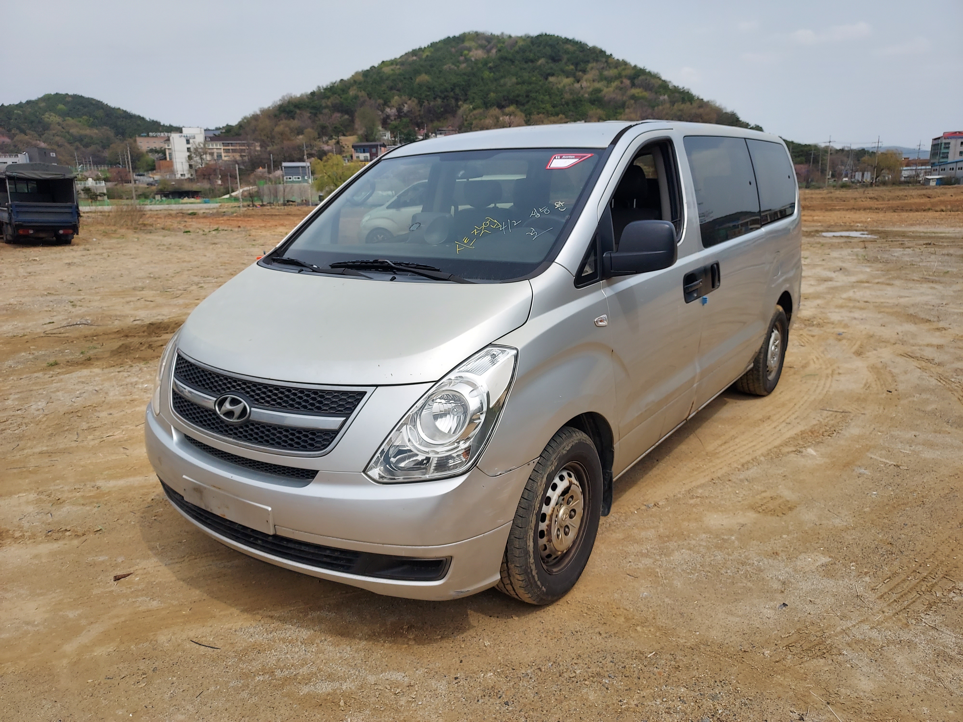 2010 Hyundai Grand Starex