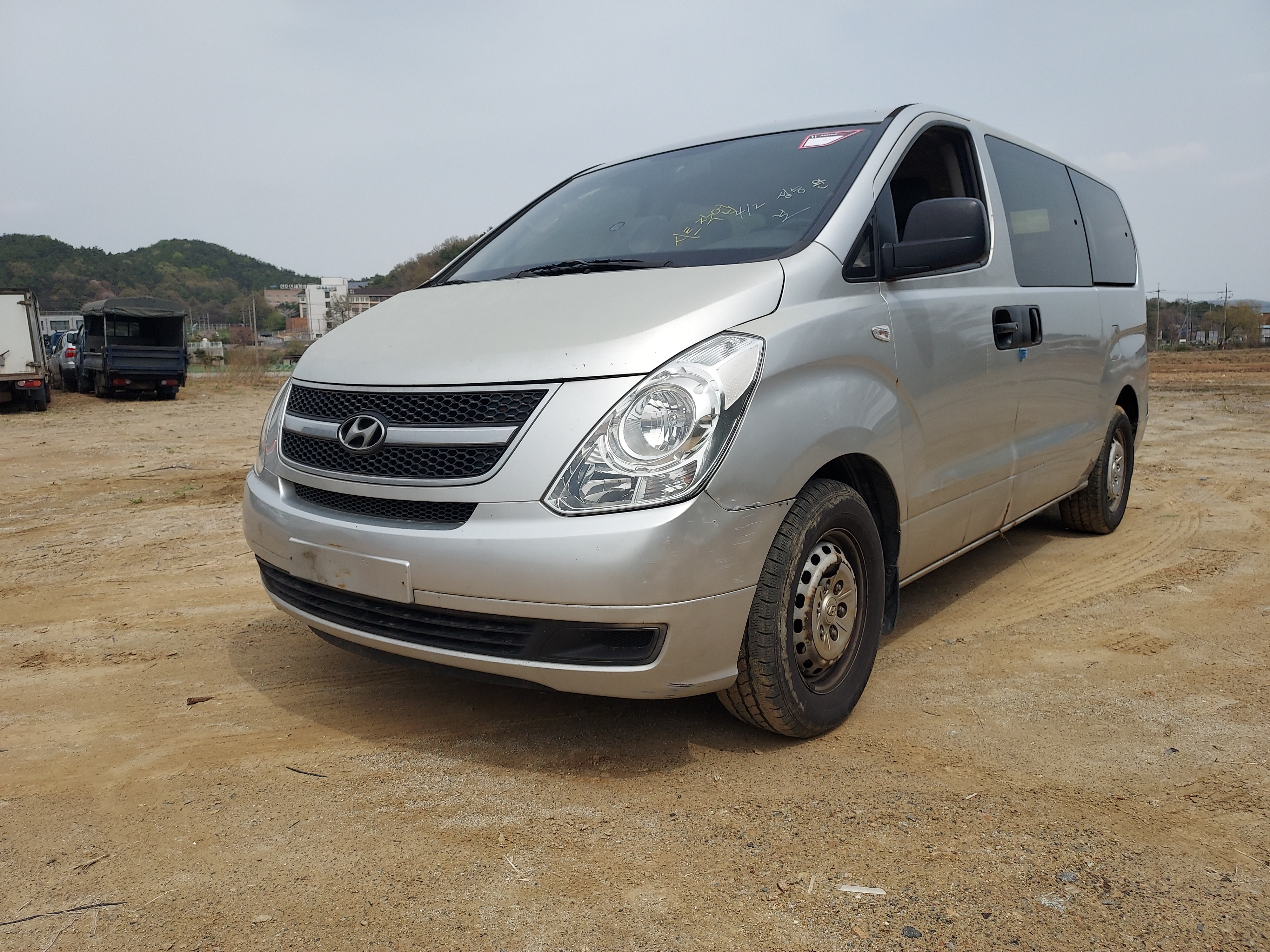 2010 Hyundai Grand Starex