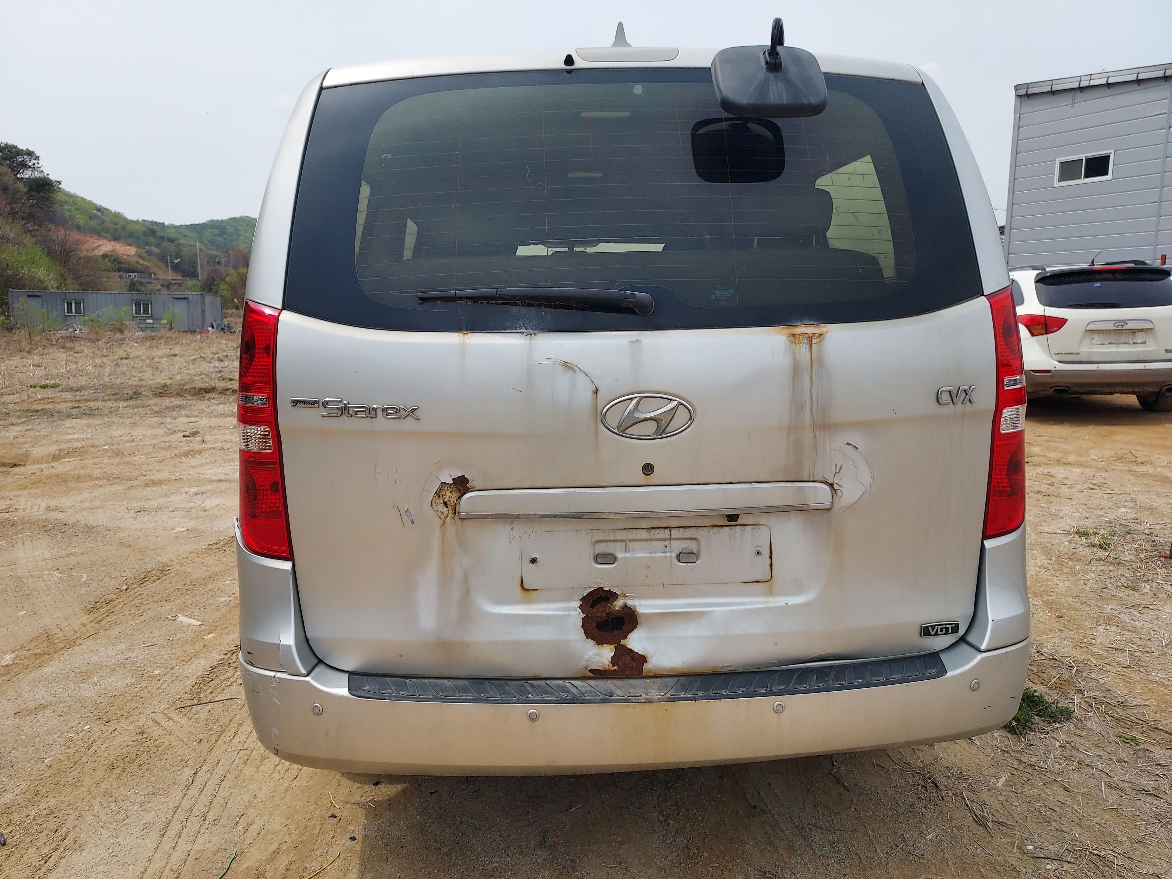 2010 Hyundai Grand Starex
