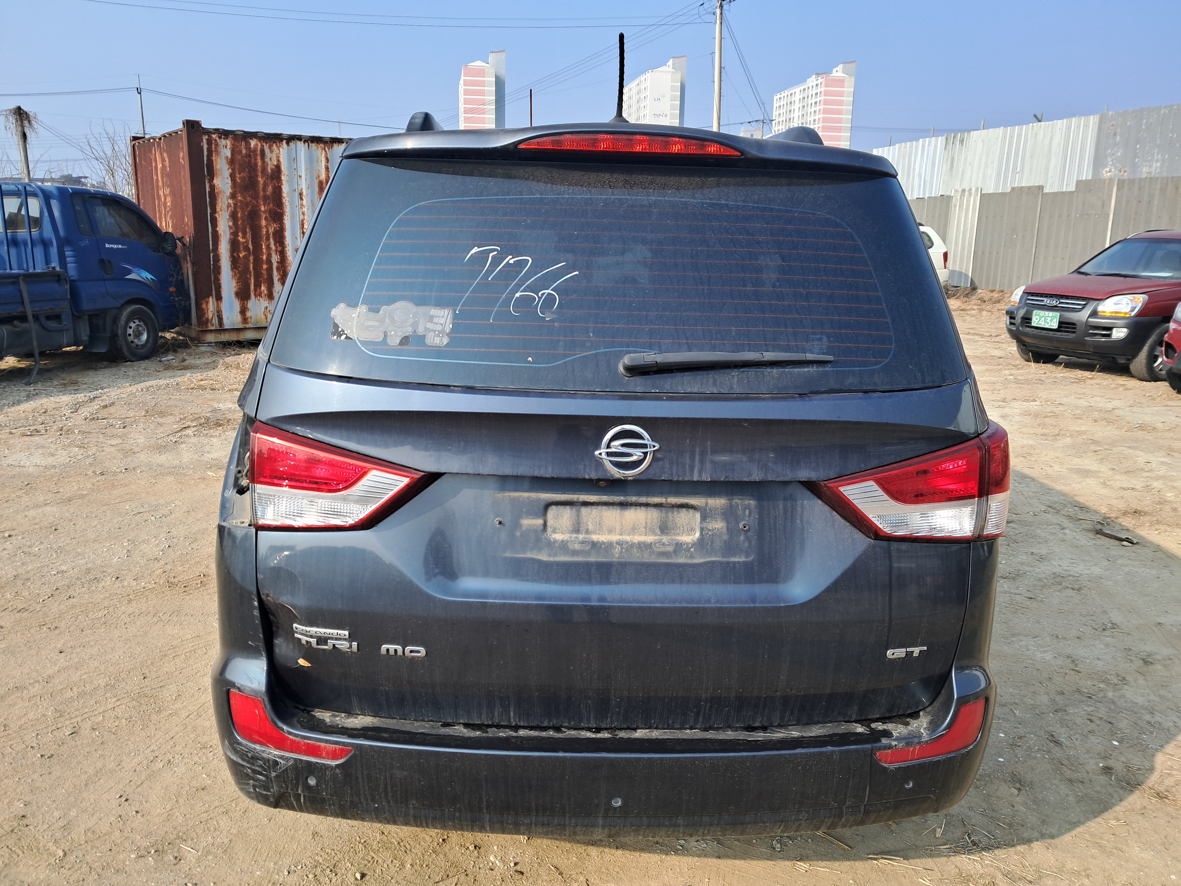 2014 KGM (Ssangyong) Korando Turismo
