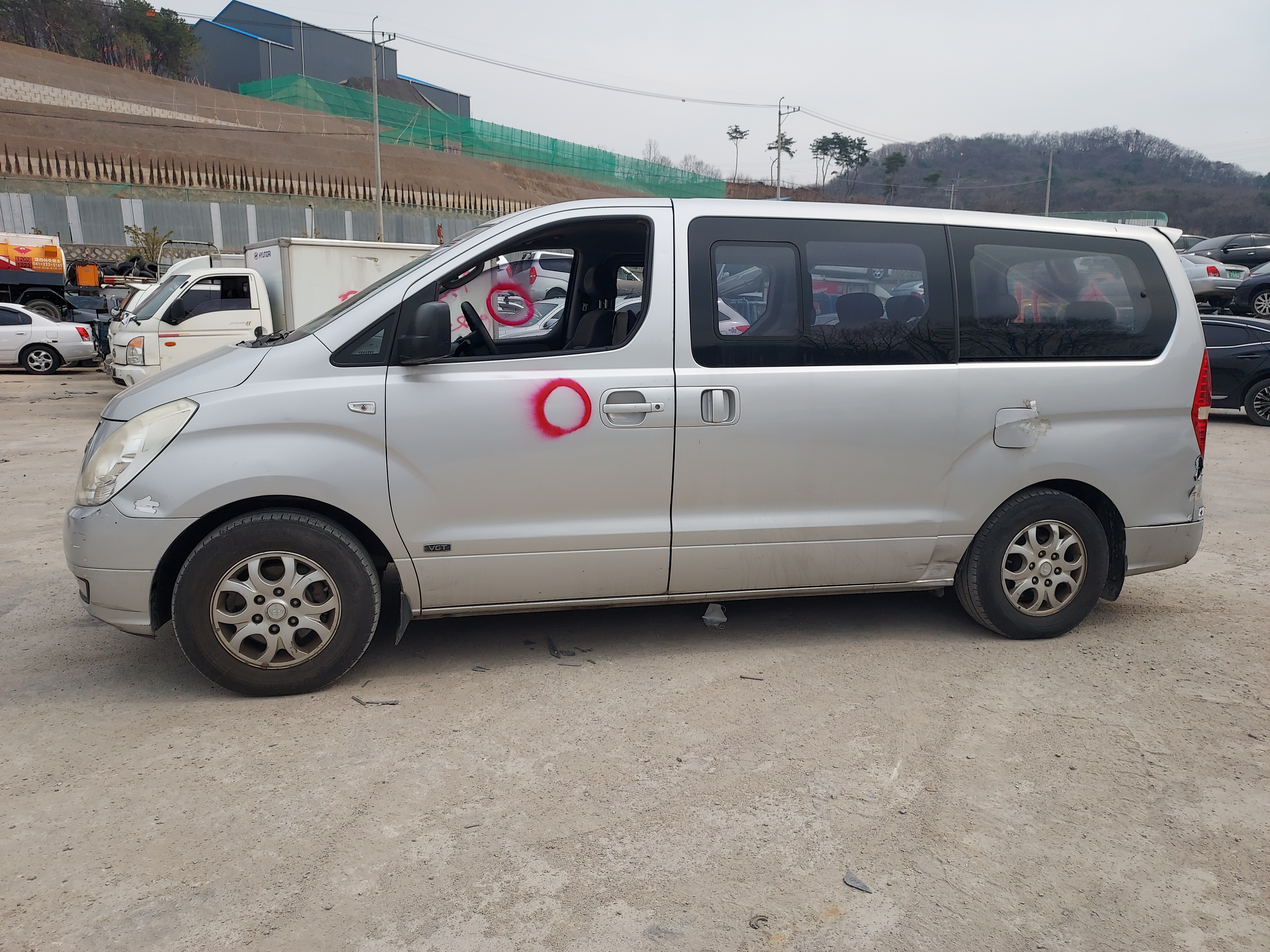 2009 Hyundai Grand Starex