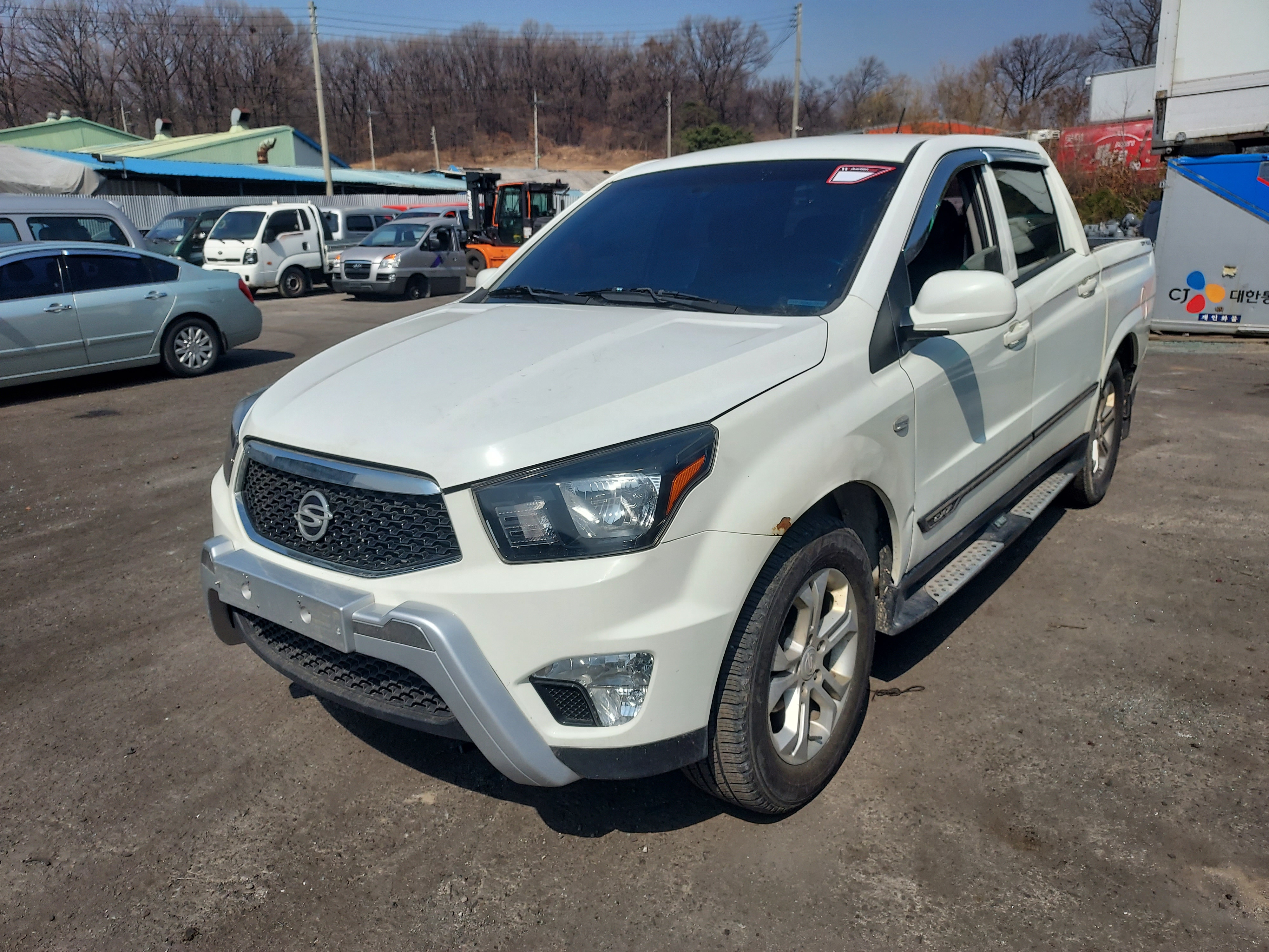 2013 KGM (Ssangyong) Korando Sports