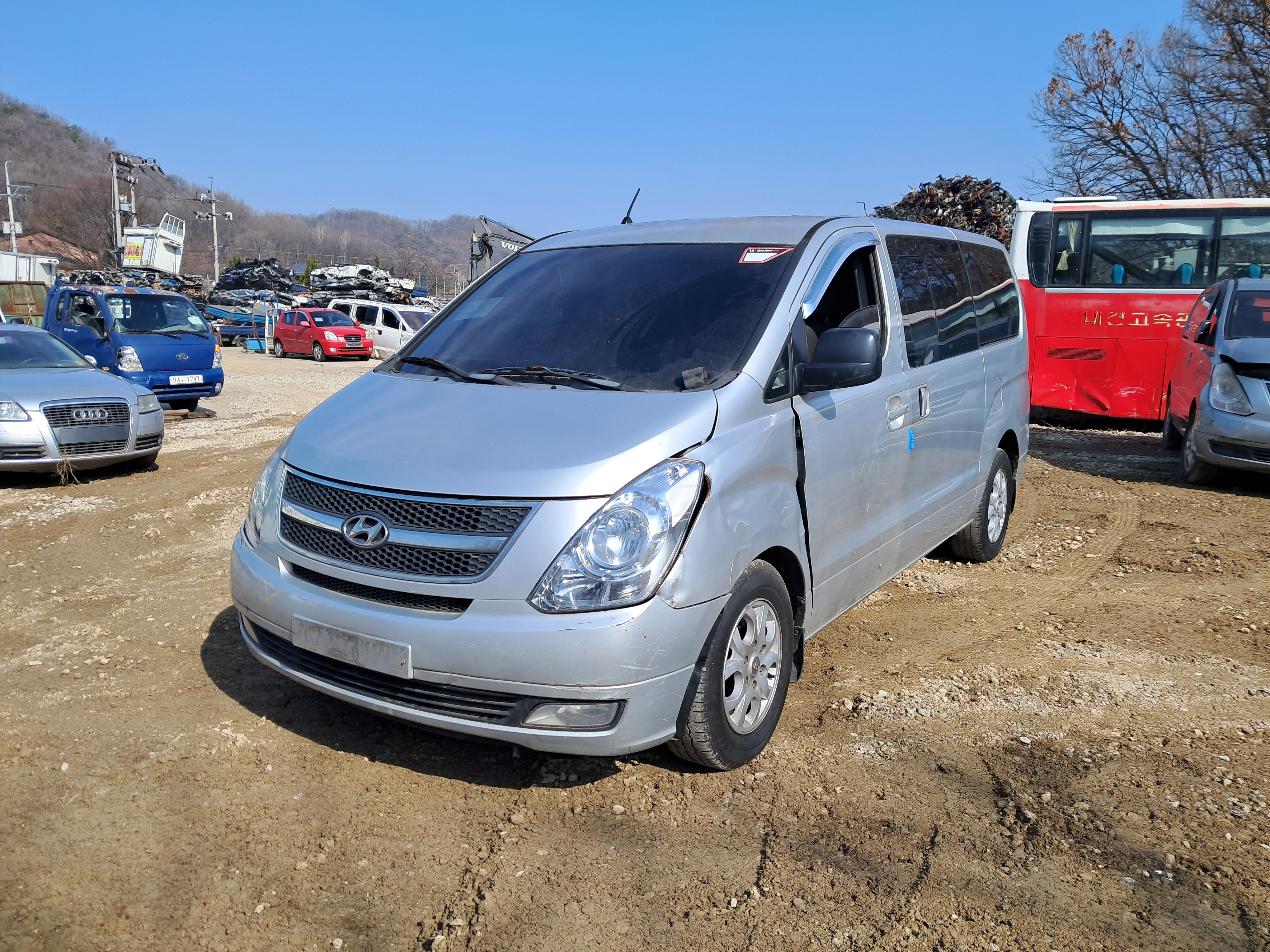 2009 Hyundai Grand Starex