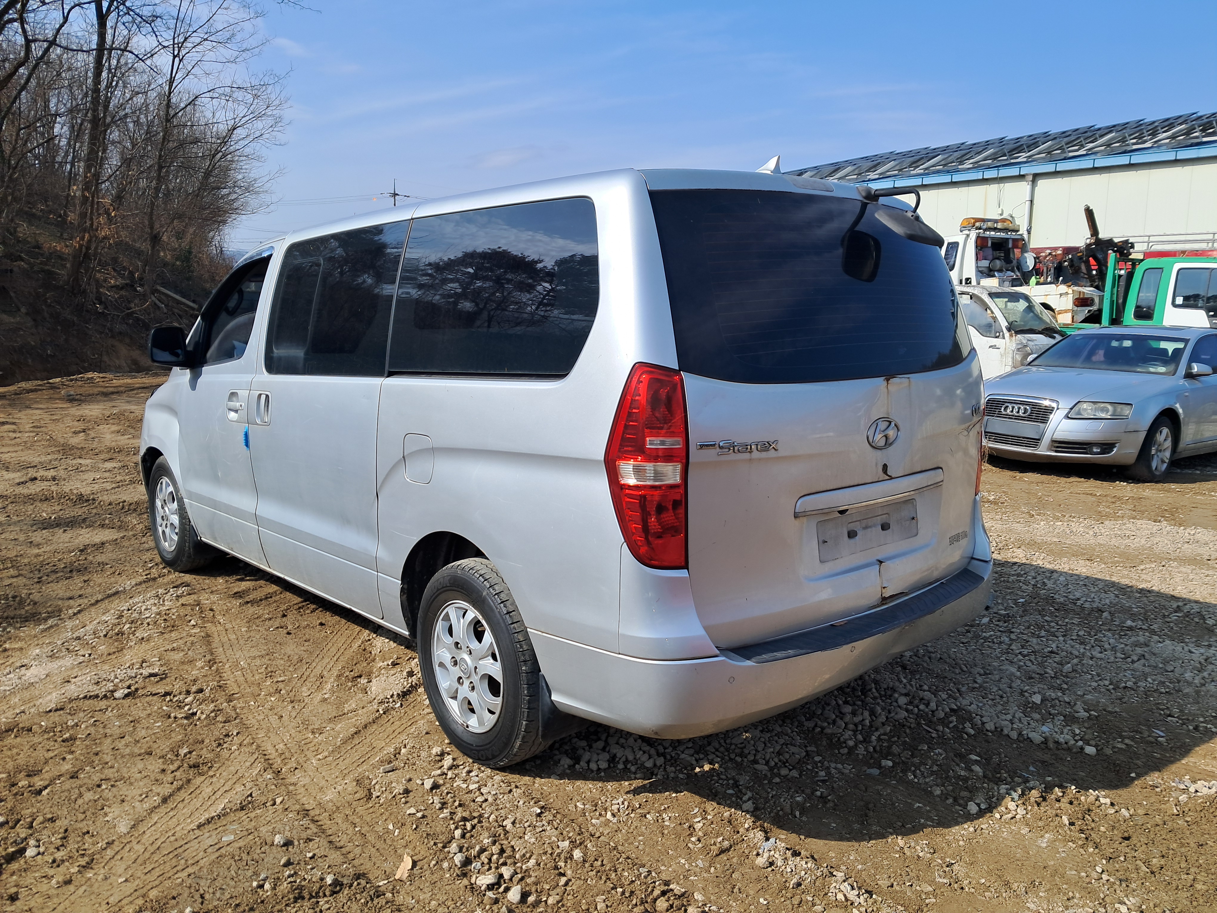 2009 Hyundai Grand Starex