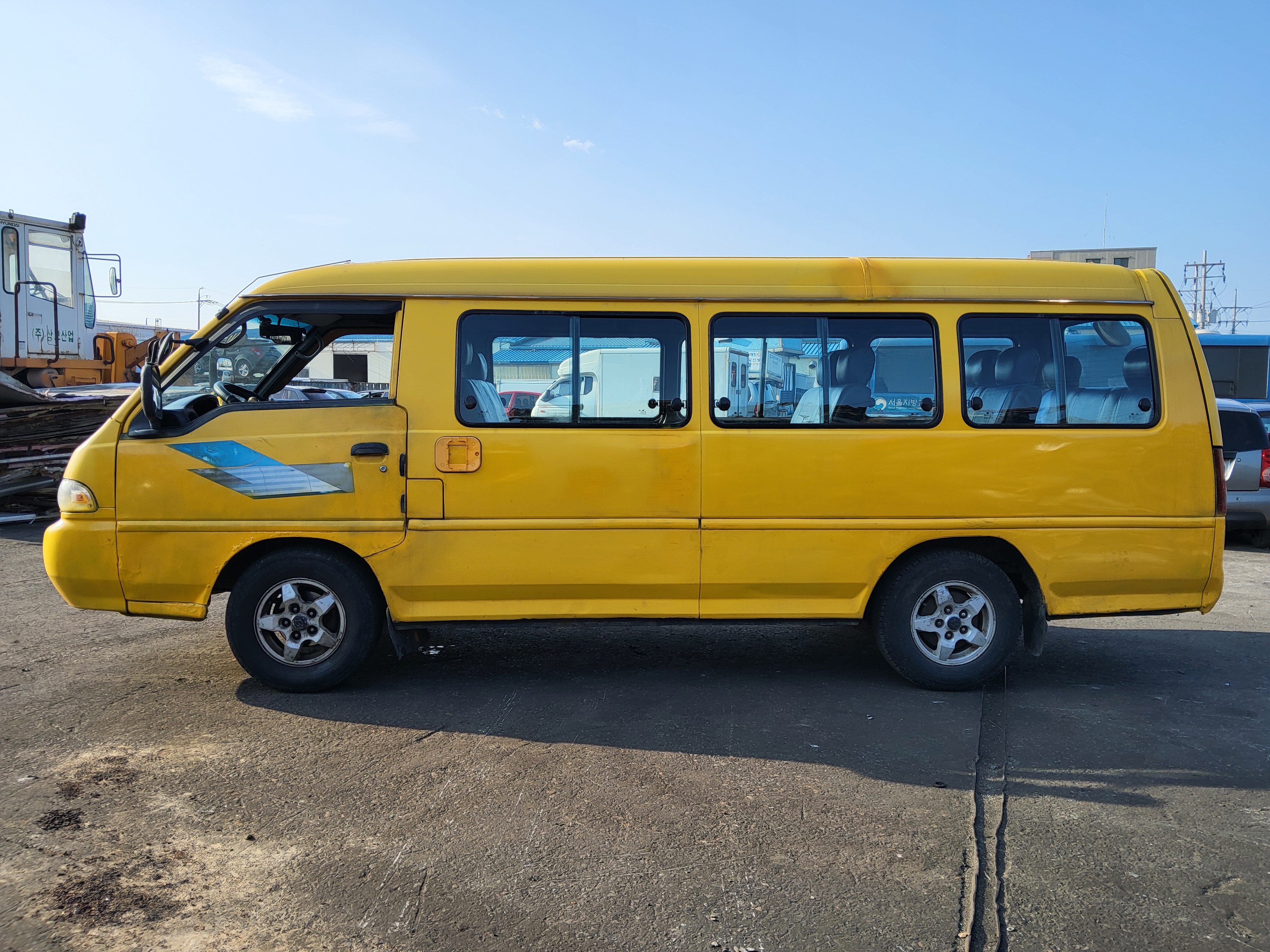 2002 Hyundai New Grace