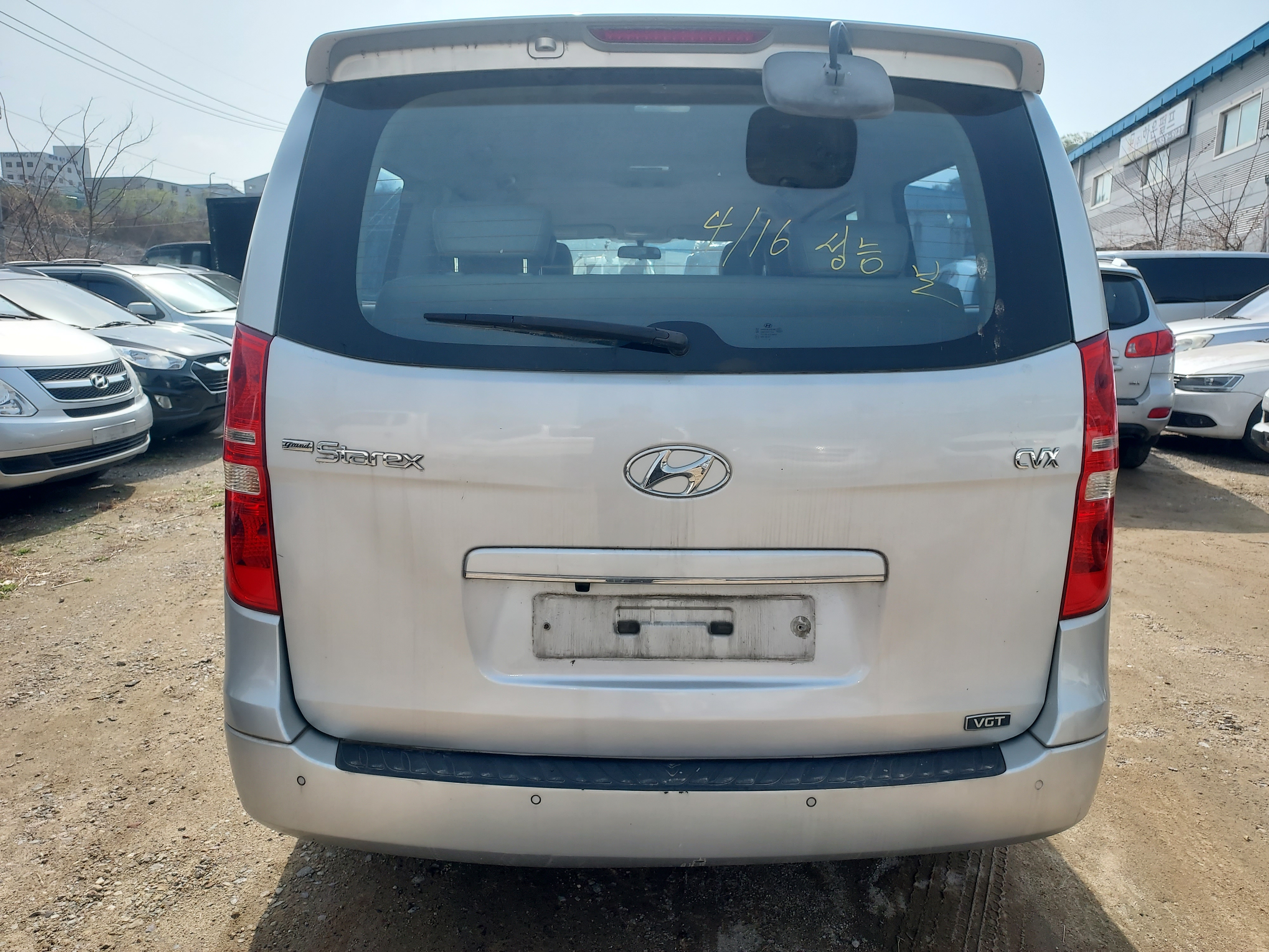 2010 Hyundai Grand Starex