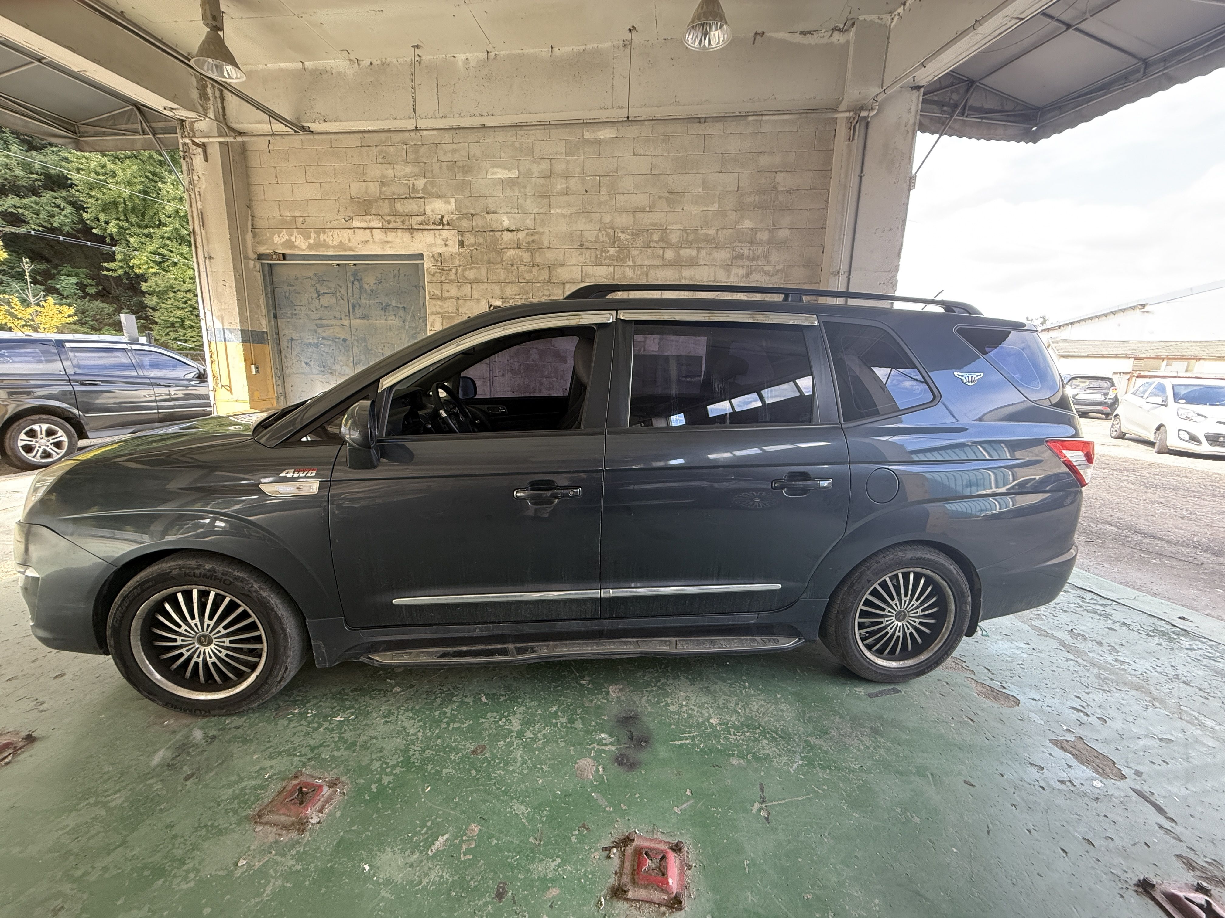 2014 KGM (Ssangyong) Korando Turismo