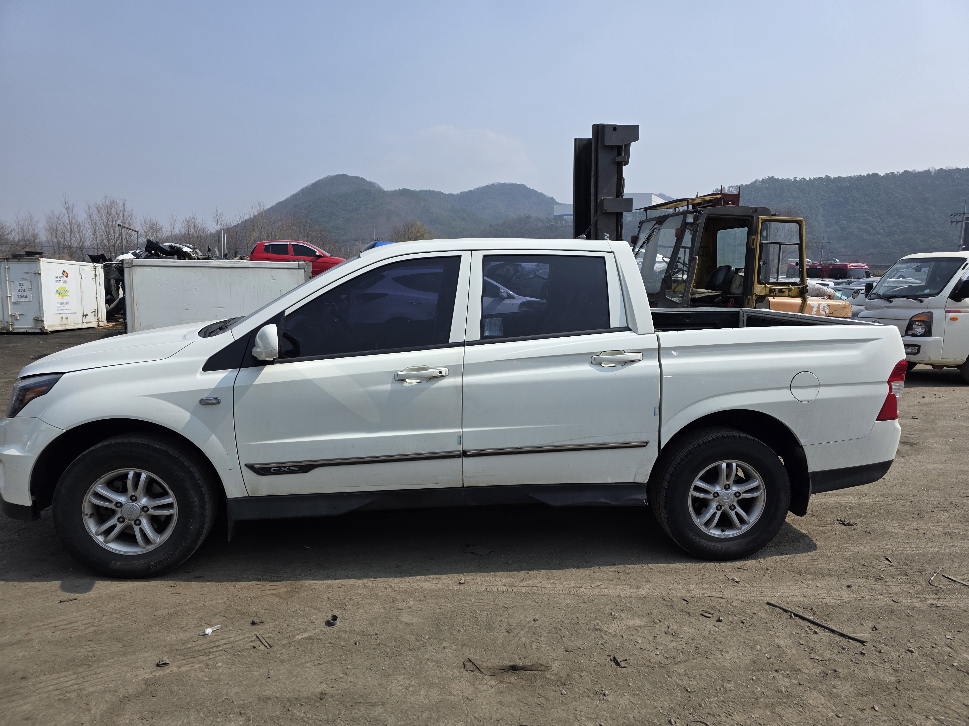 2013 KGM (Ssangyong) Korando Sports