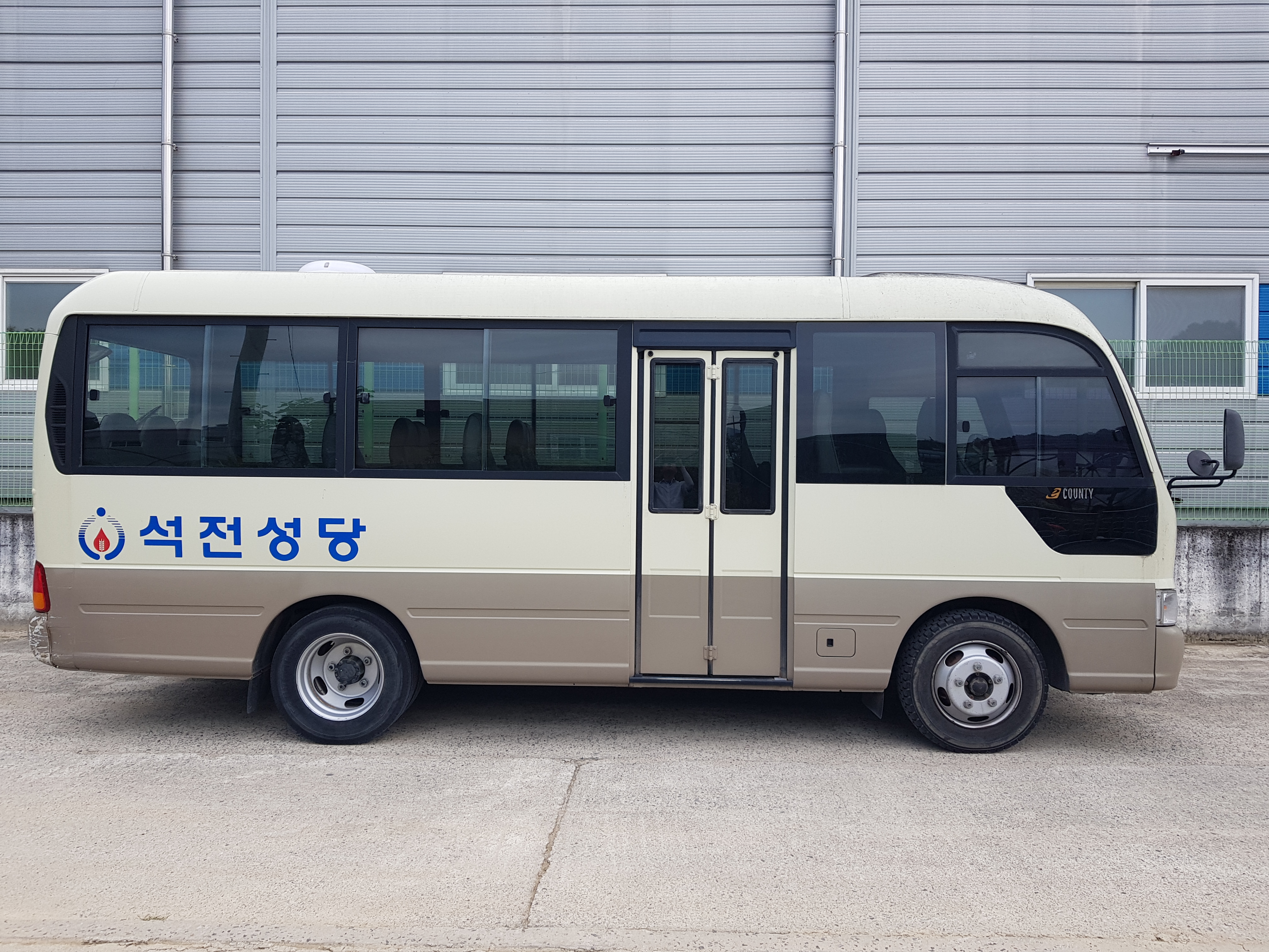 2006 Hyundai e-County(Short)