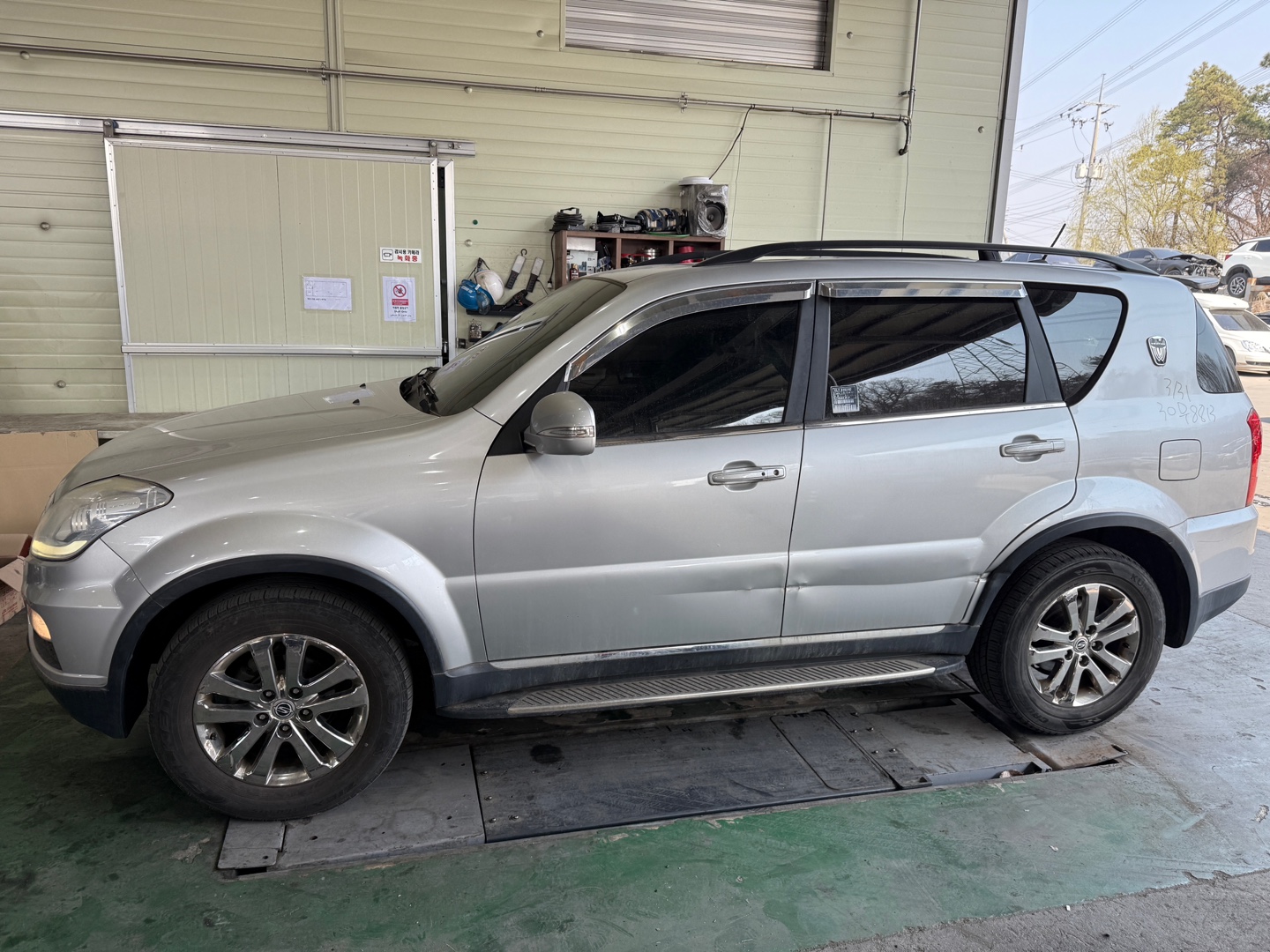 2012 KGM (Ssangyong) Rexton W