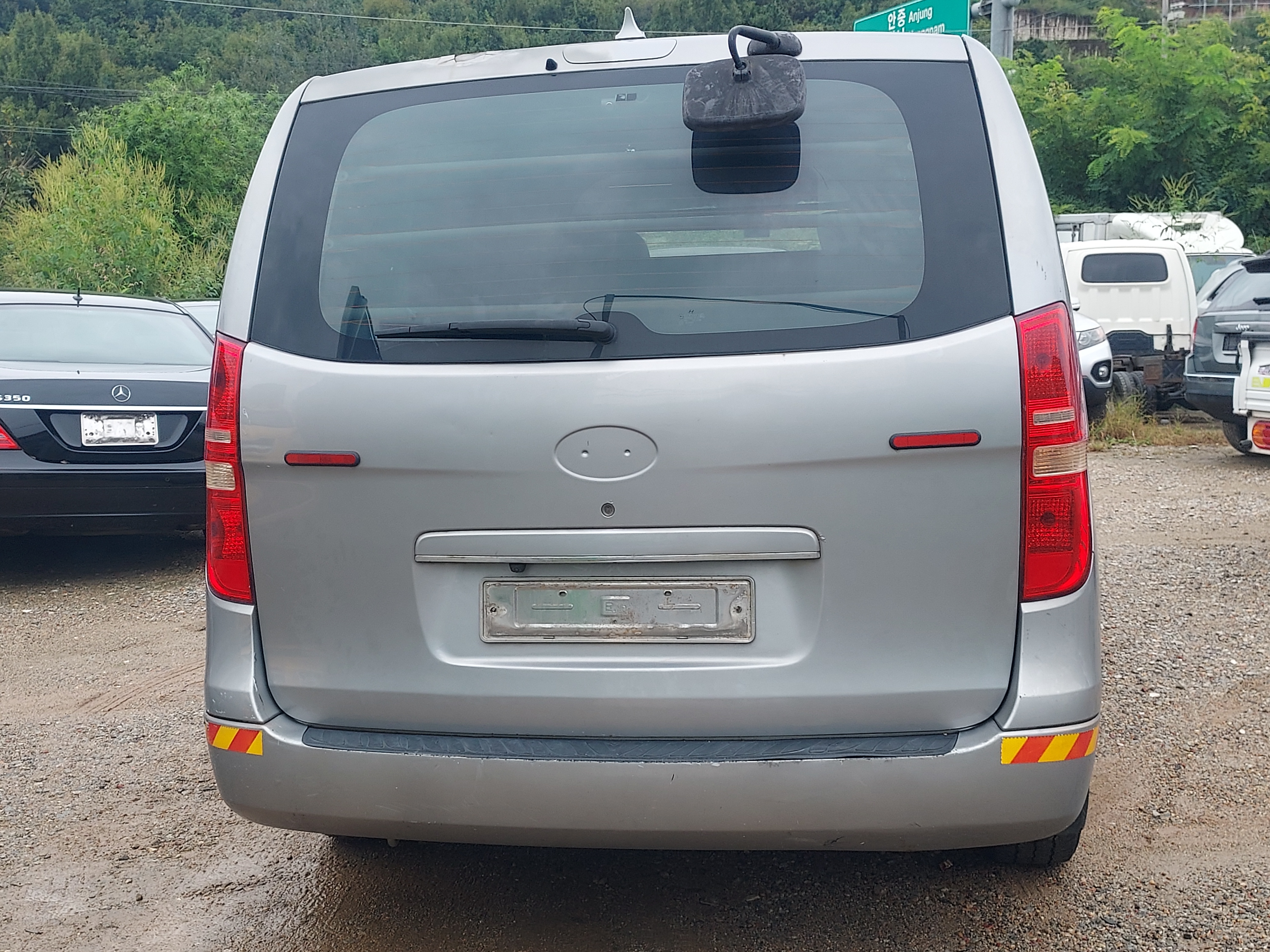 2011 Hyundai Grand Starex