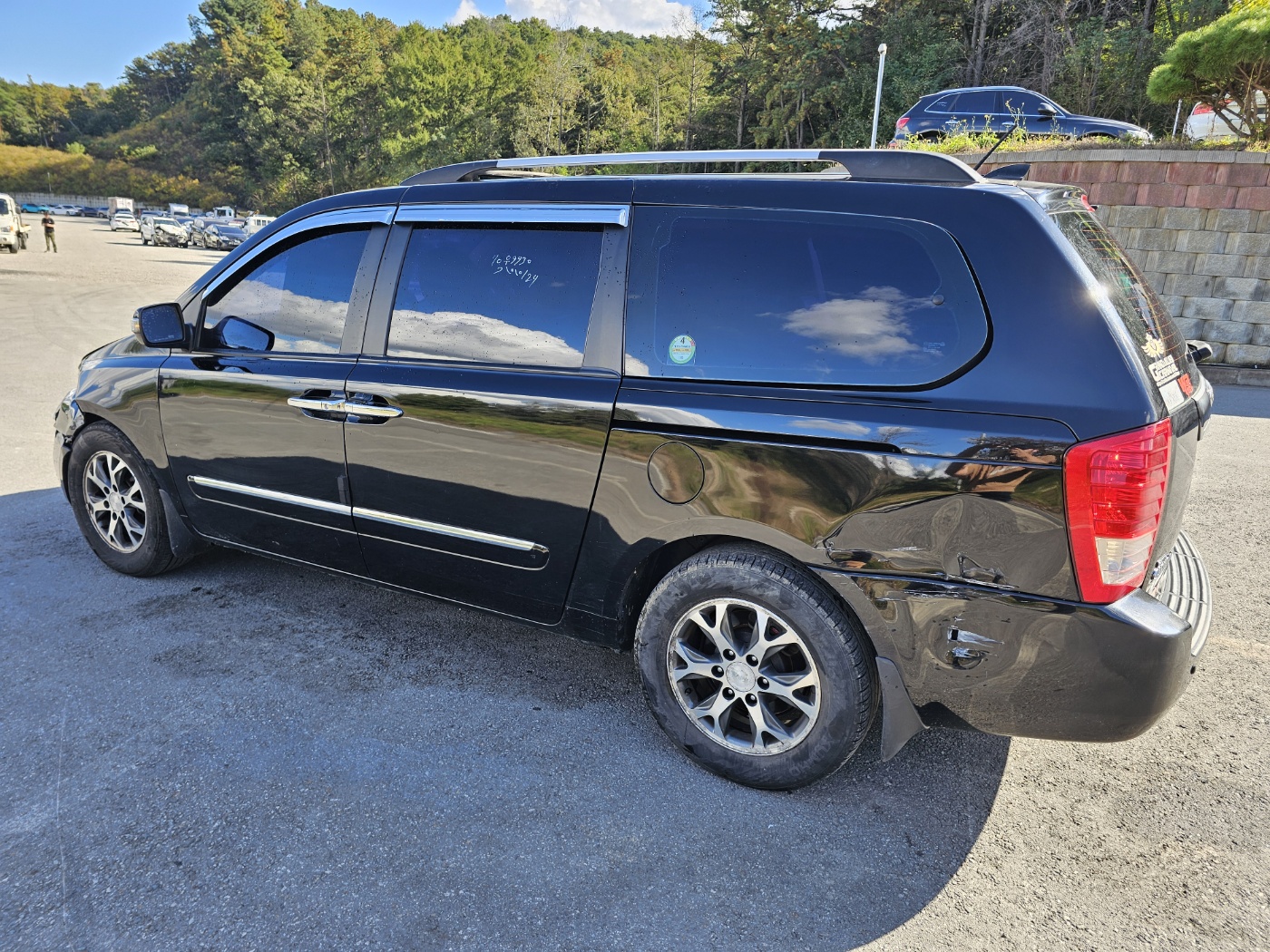 2013 Kia Grand Carnival R