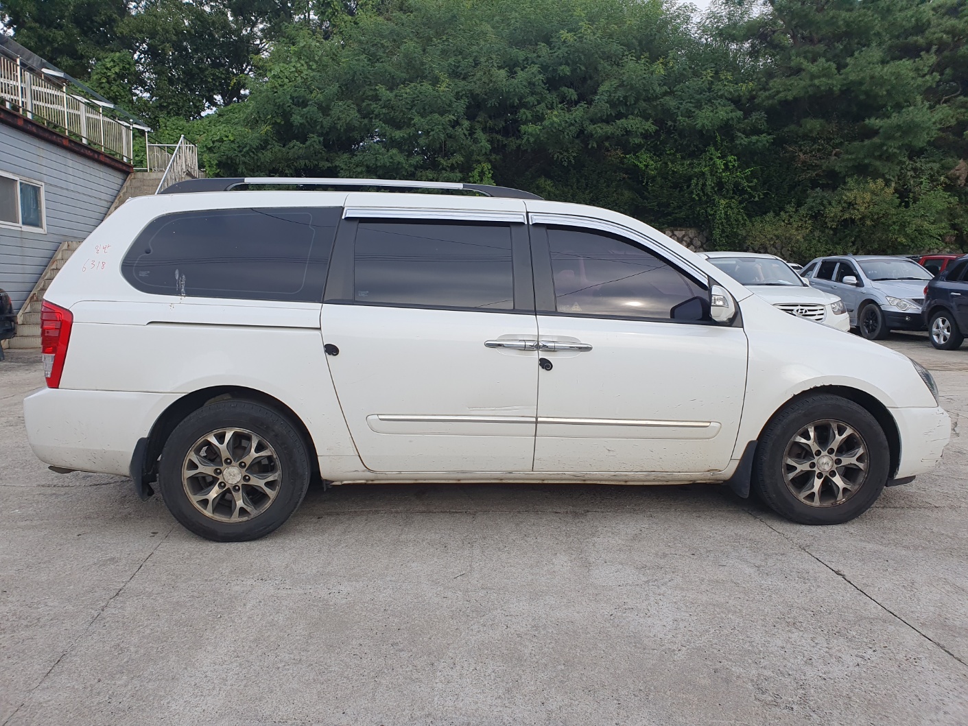 2014 Kia Grand Carnival R