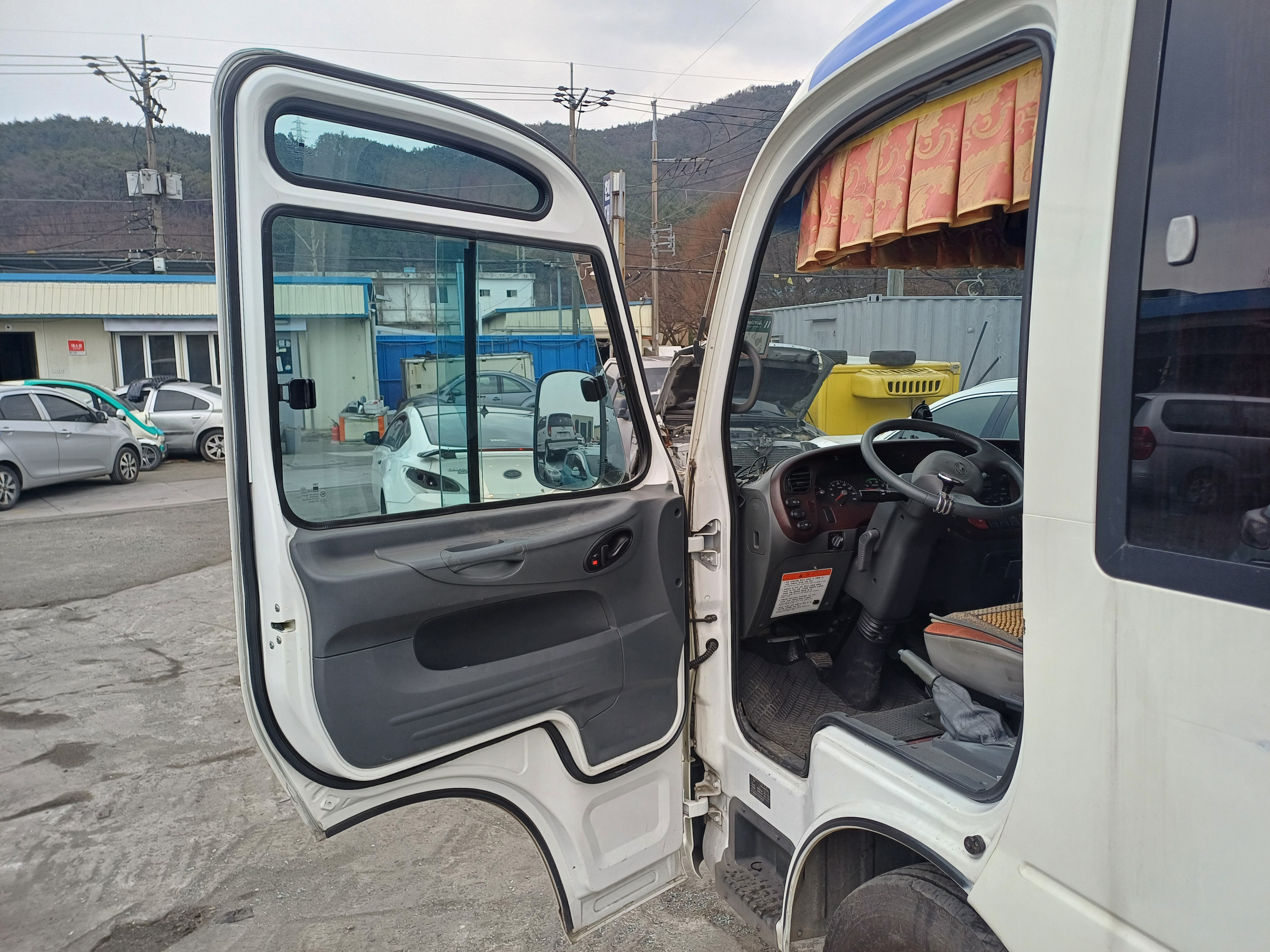 2008 Hyundai e-County(Long)