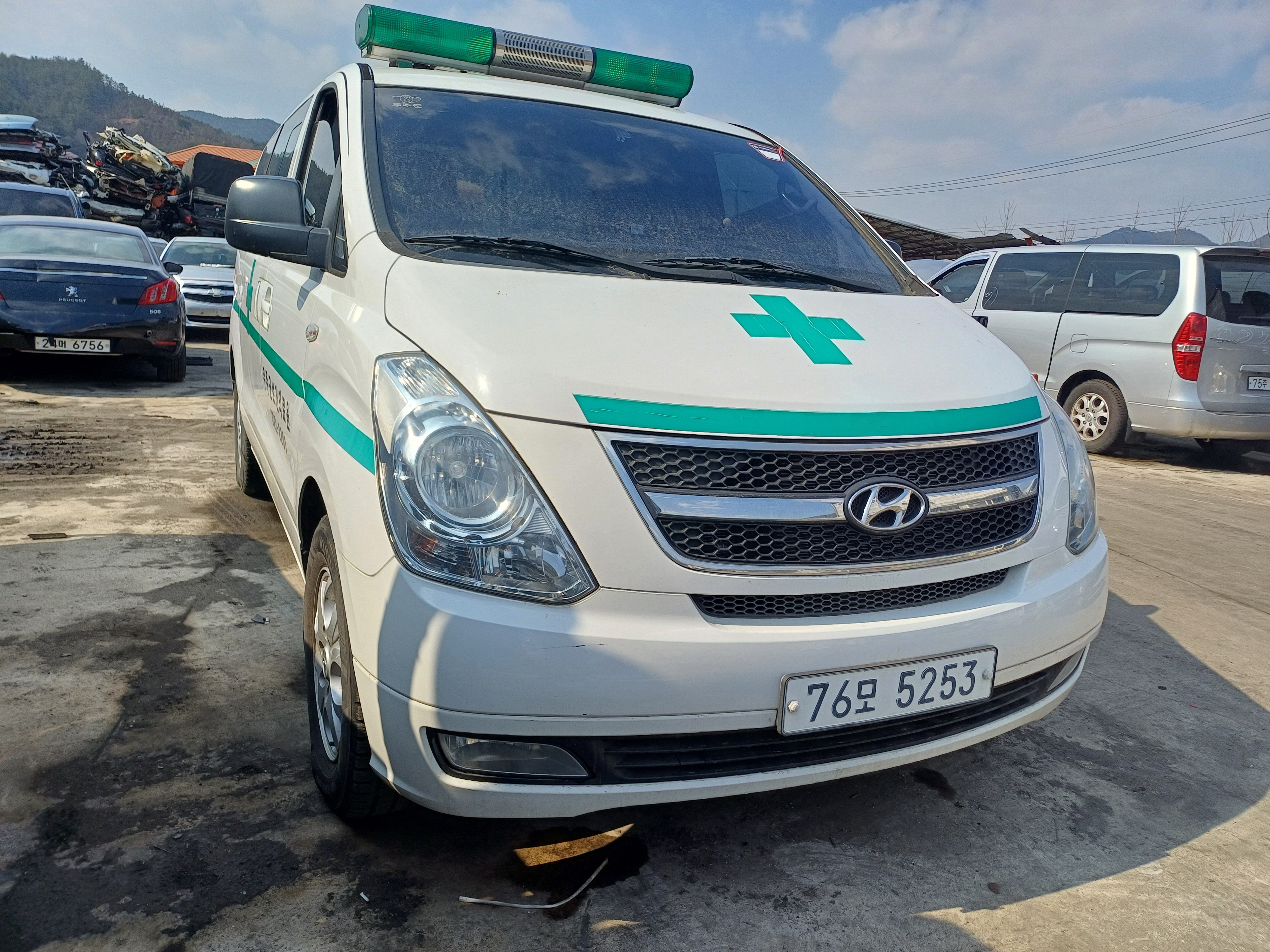 2015 Hyundai Grand Starex