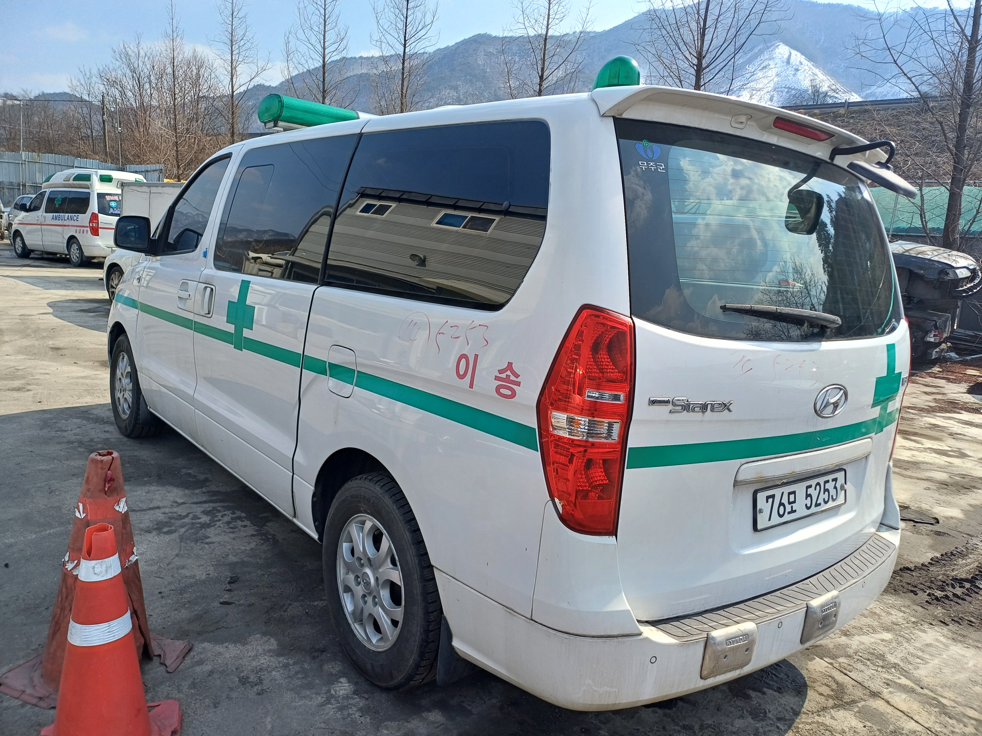 2015 Hyundai Grand Starex