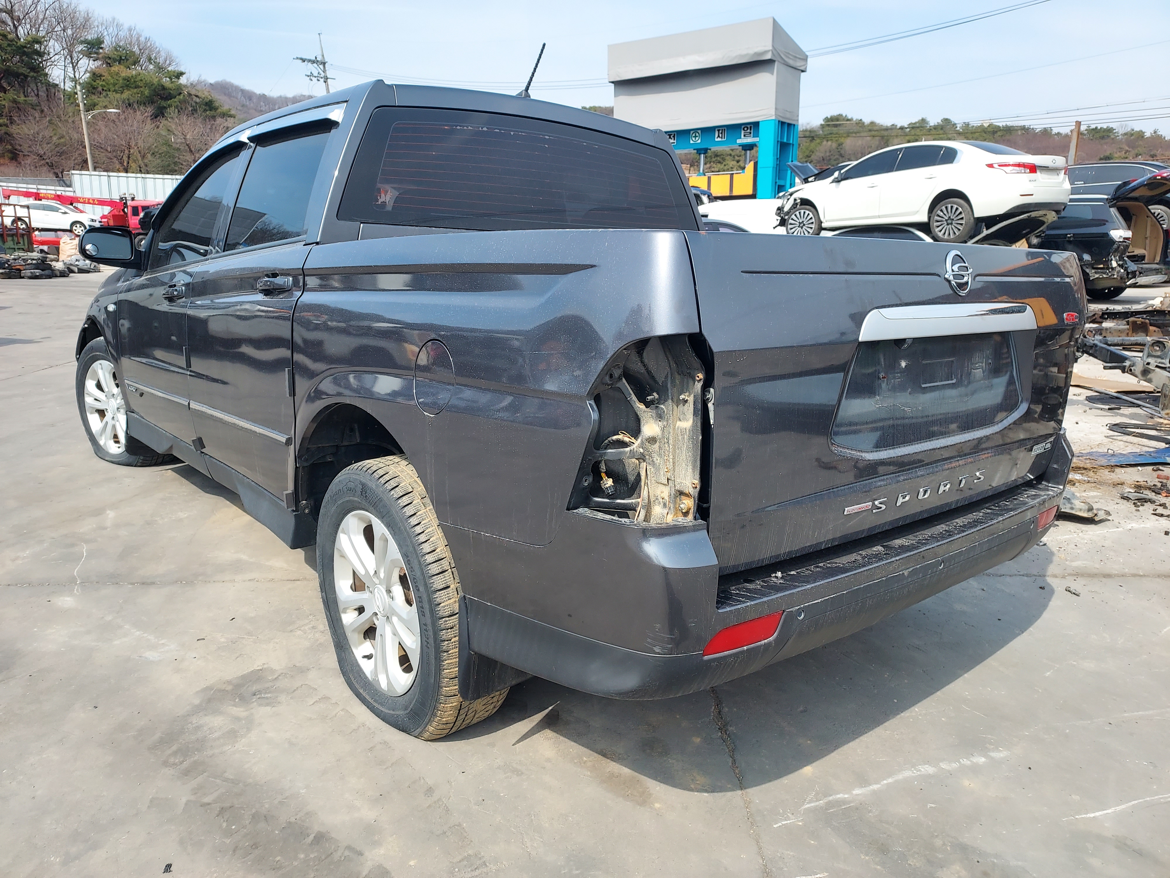 2018 KGM (Ssangyong) The New Korando Sports