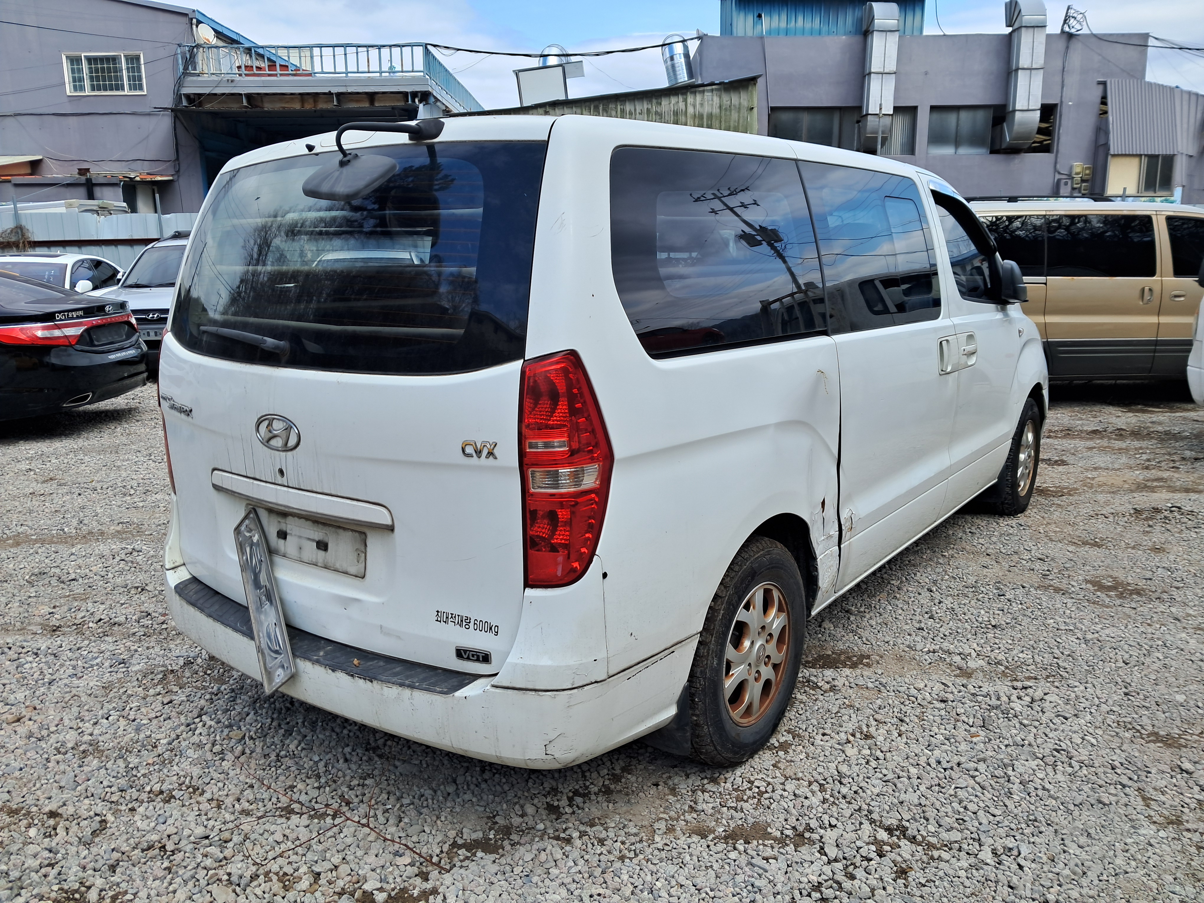 2010 Hyundai Grand Starex