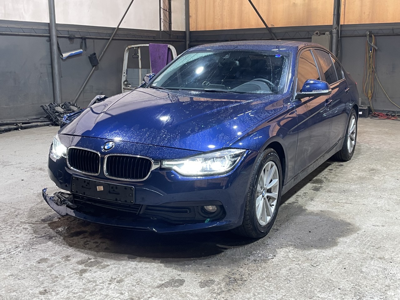 2016 BMW 3 Series (F30)