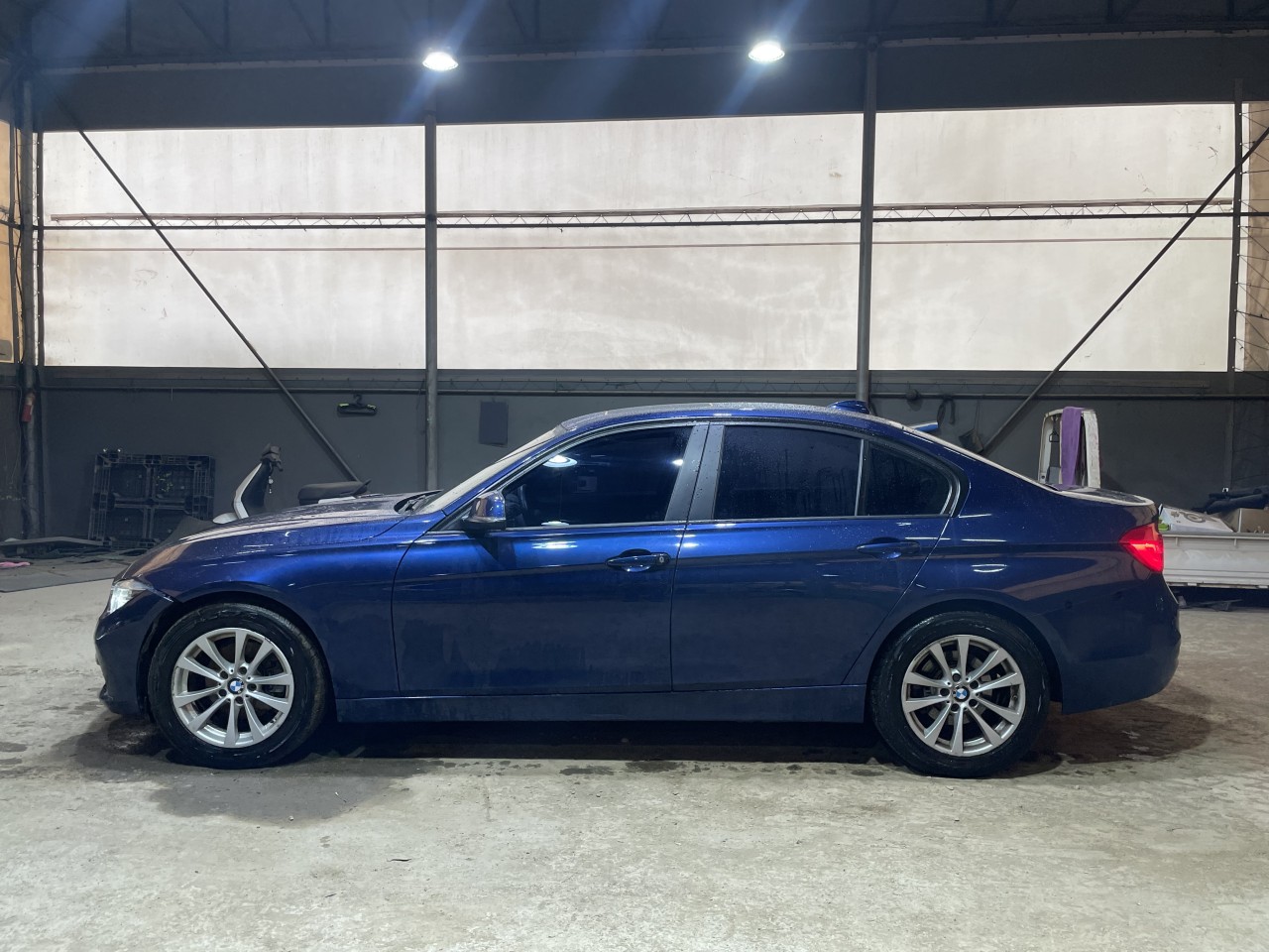 2016 BMW 3 Series (F30)