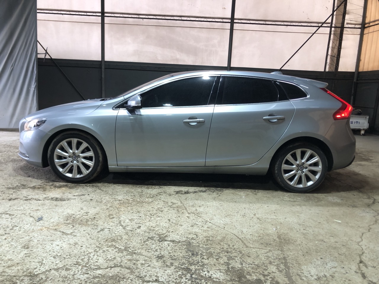 2015 Volvo V40