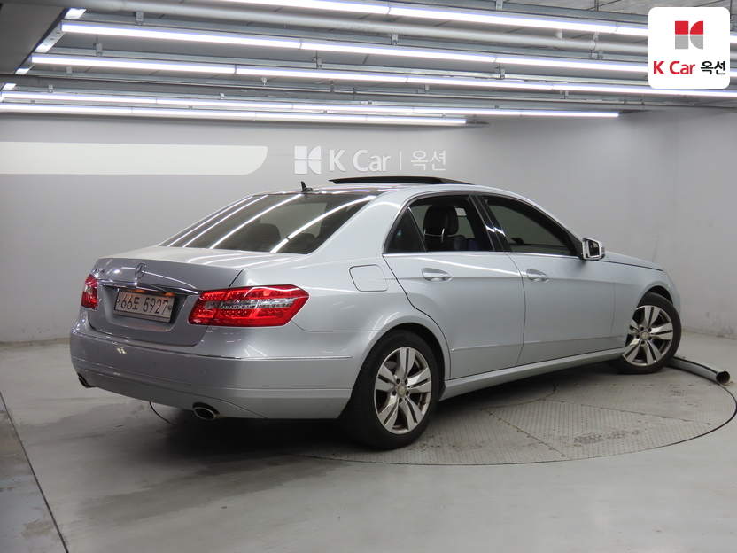 2010 Mercedes Benz E Class W212