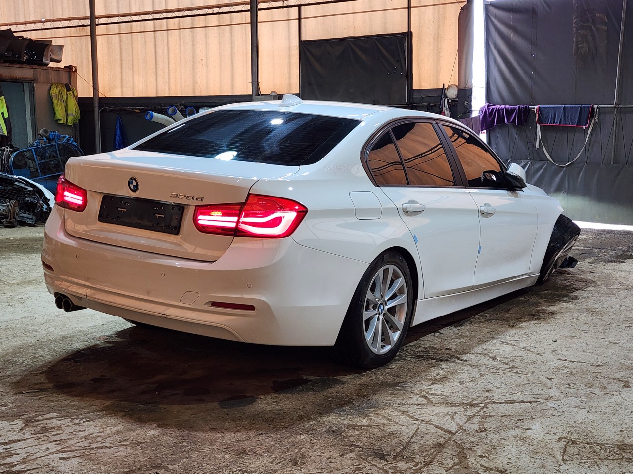 2018 BMW 3 Series (F30)