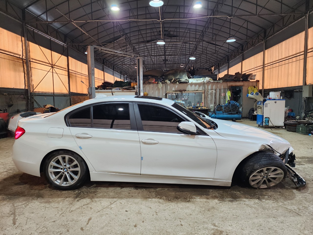 2018 BMW 3 Series (F30)