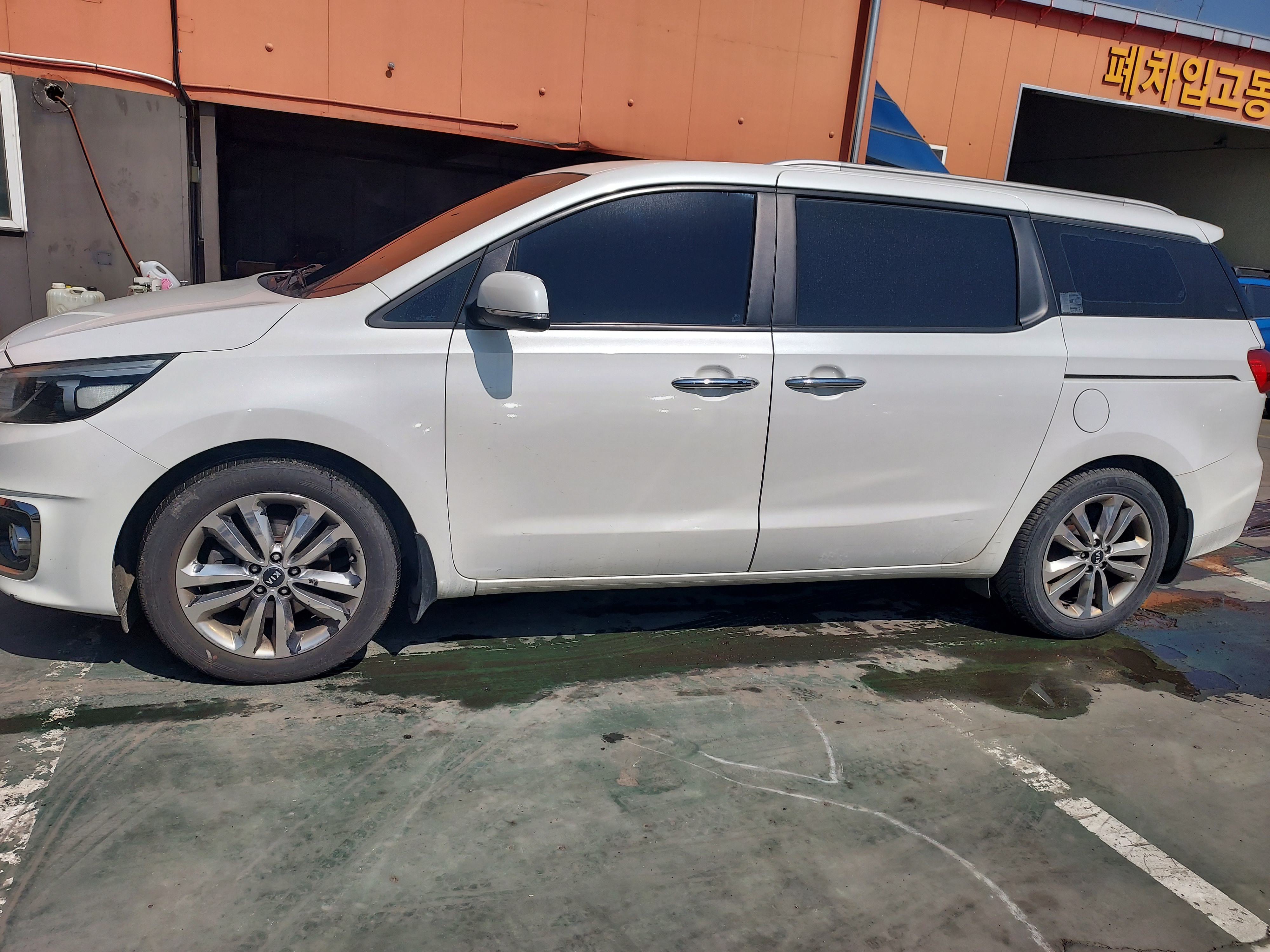 2015 Kia All New Carnival