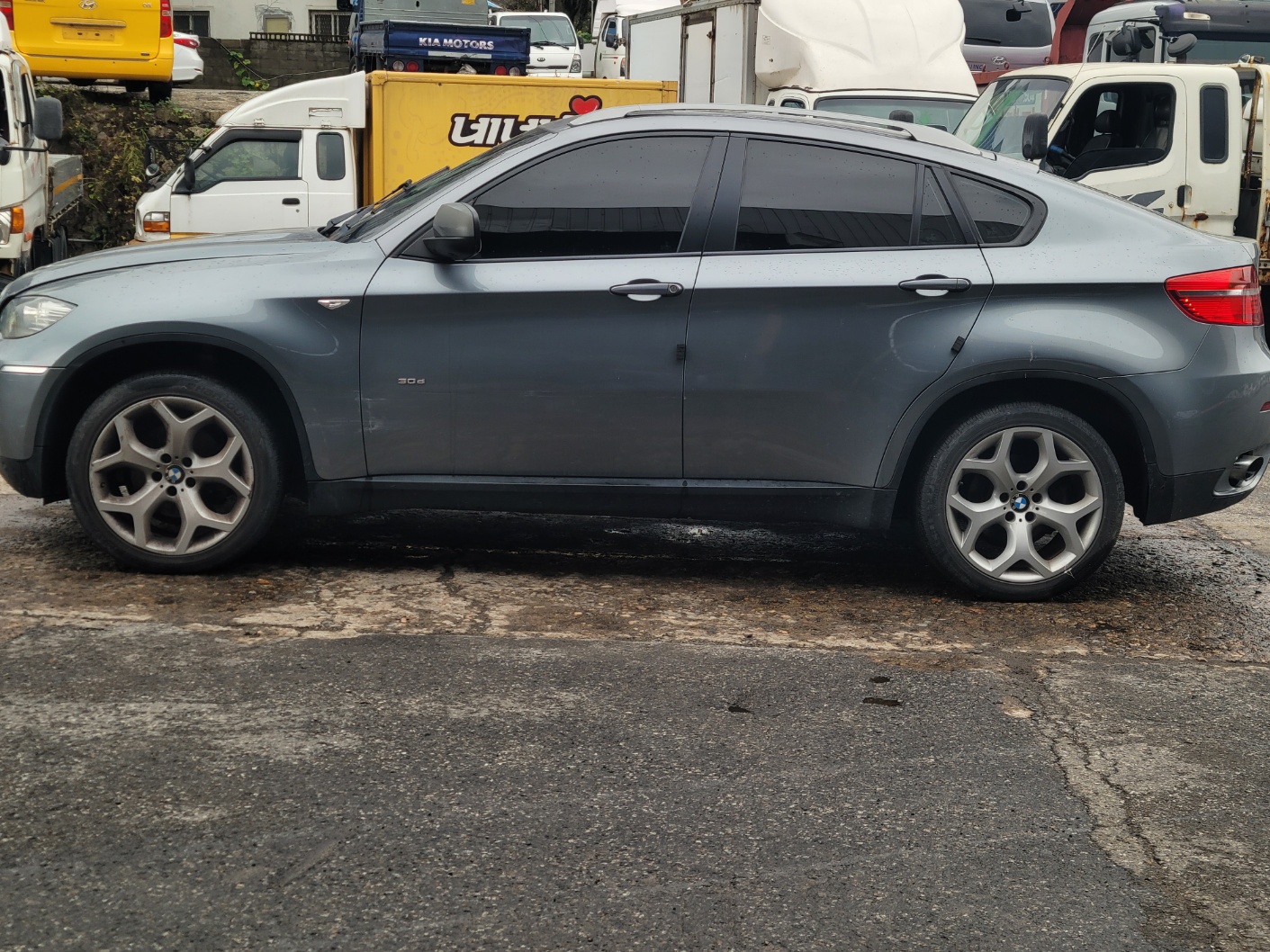 2011 BMW X6 (E71)