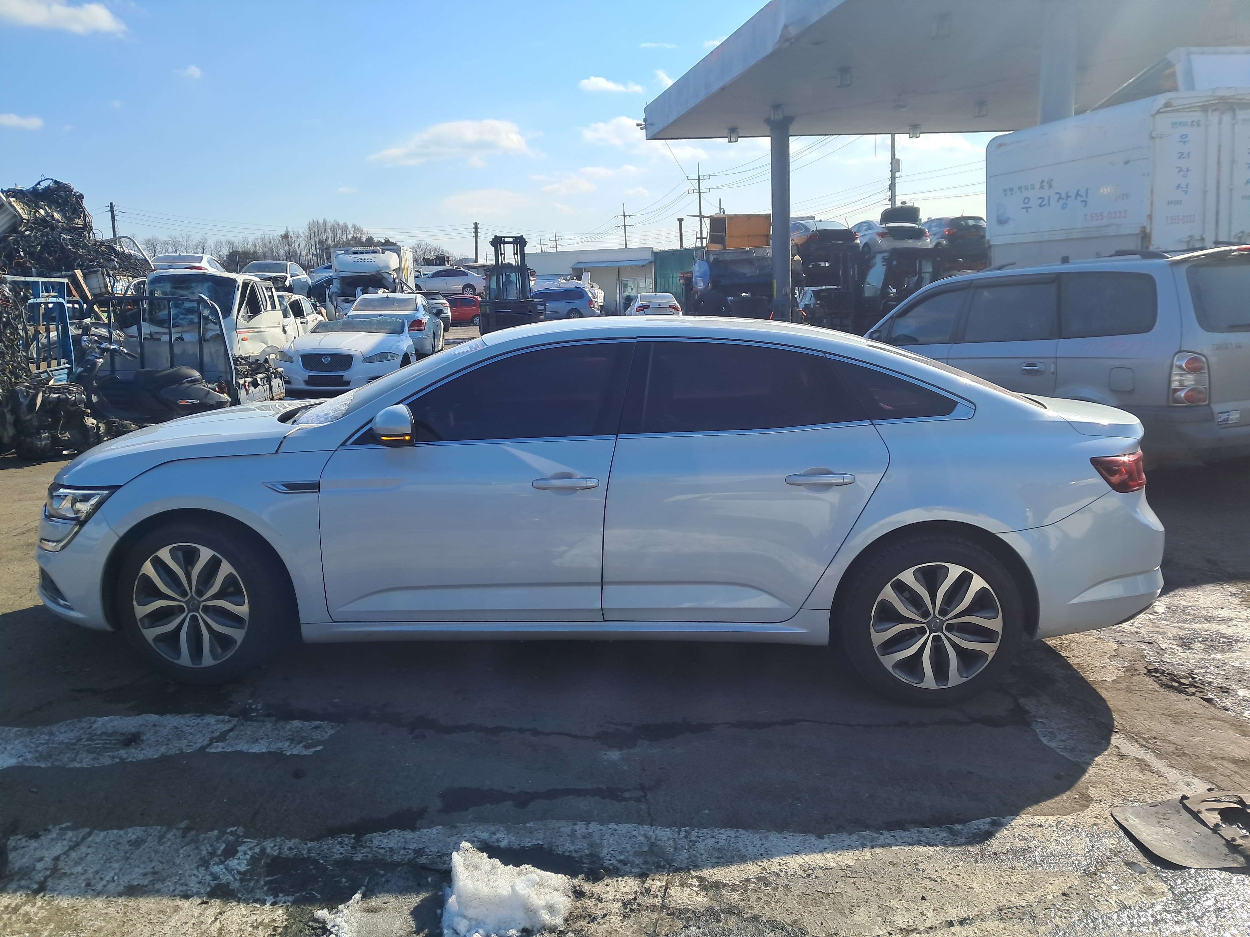 2016 Renault SM6