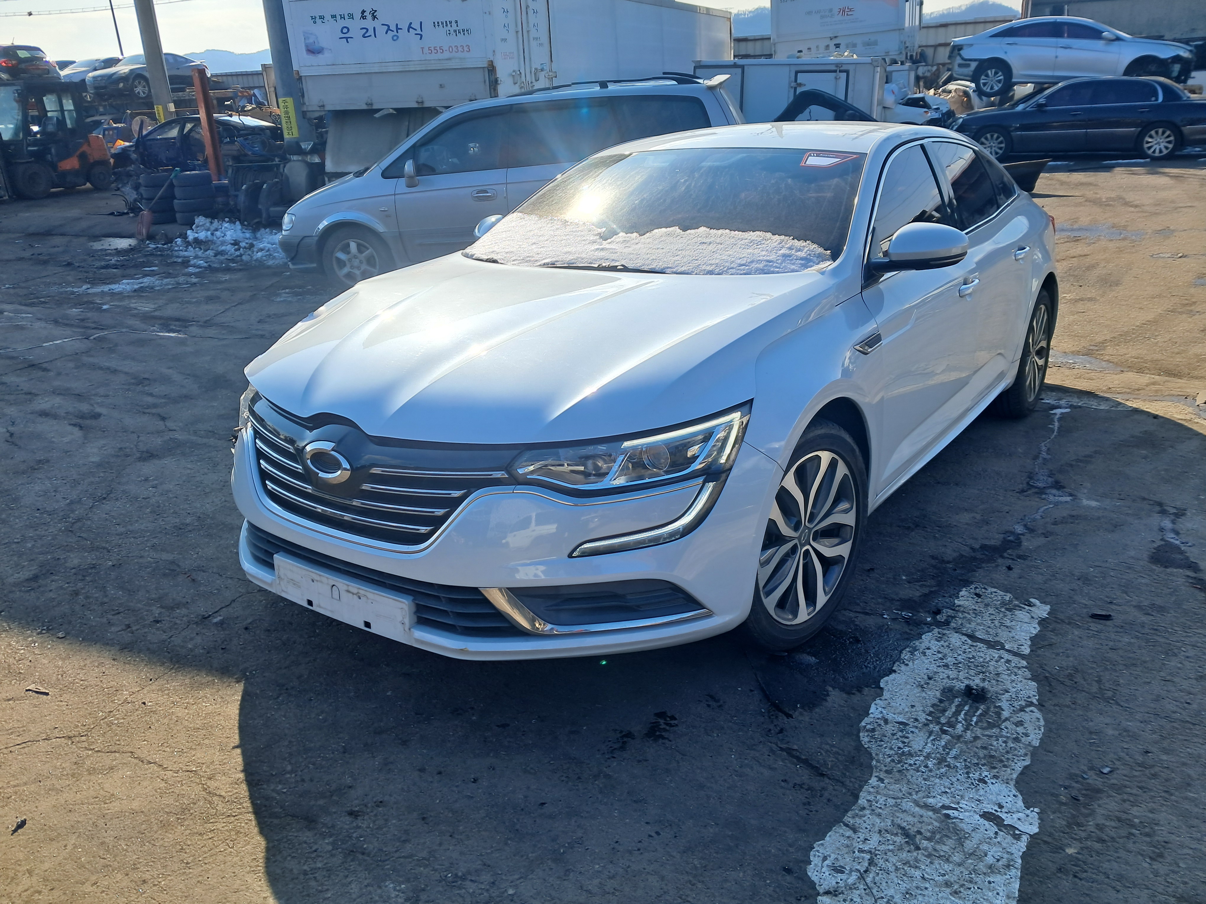 2016 Renault SM6