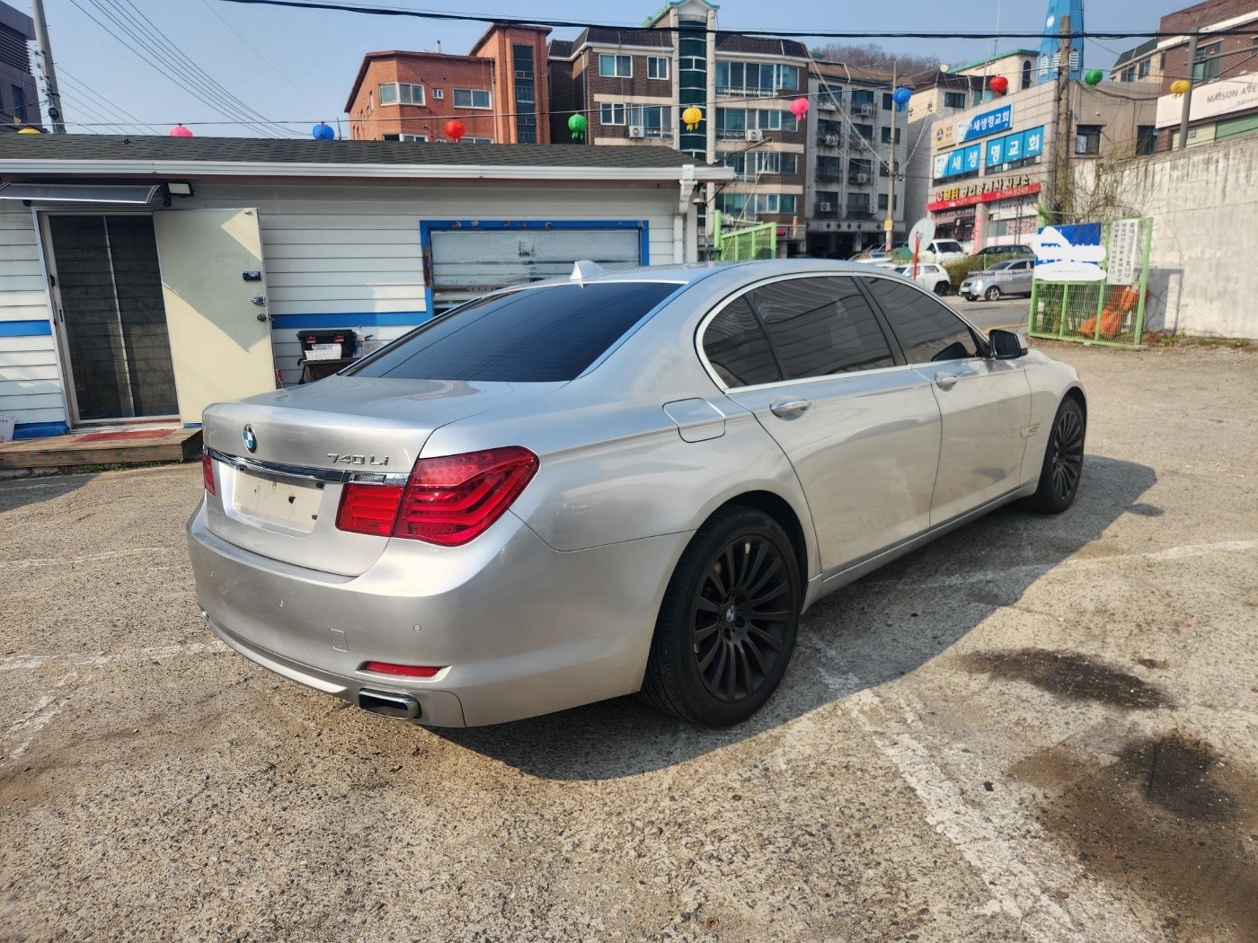 2011 BMW 7 Series (F01)