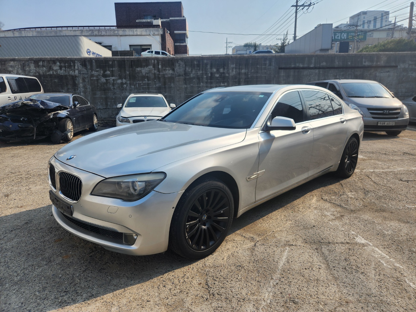 2011 BMW 7 Series (F01)